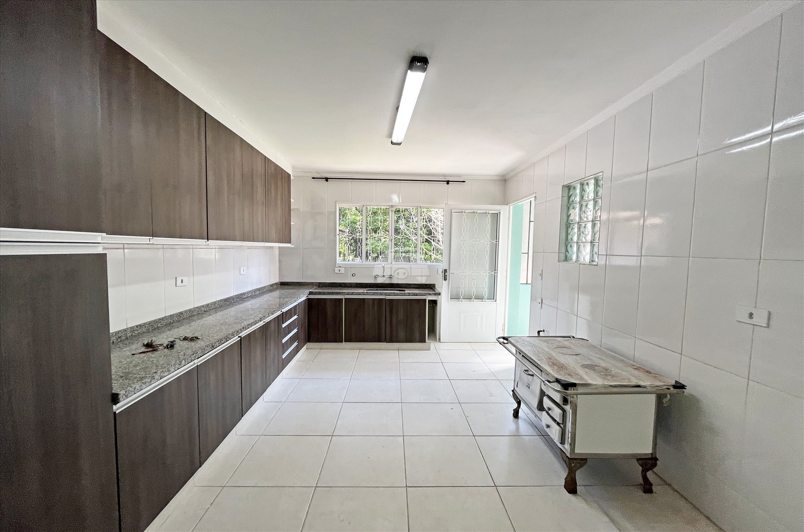 Casa para alugar em Boa Vista, Curitiba — Casa ao Lado - A sua imobiliária em Curitiba