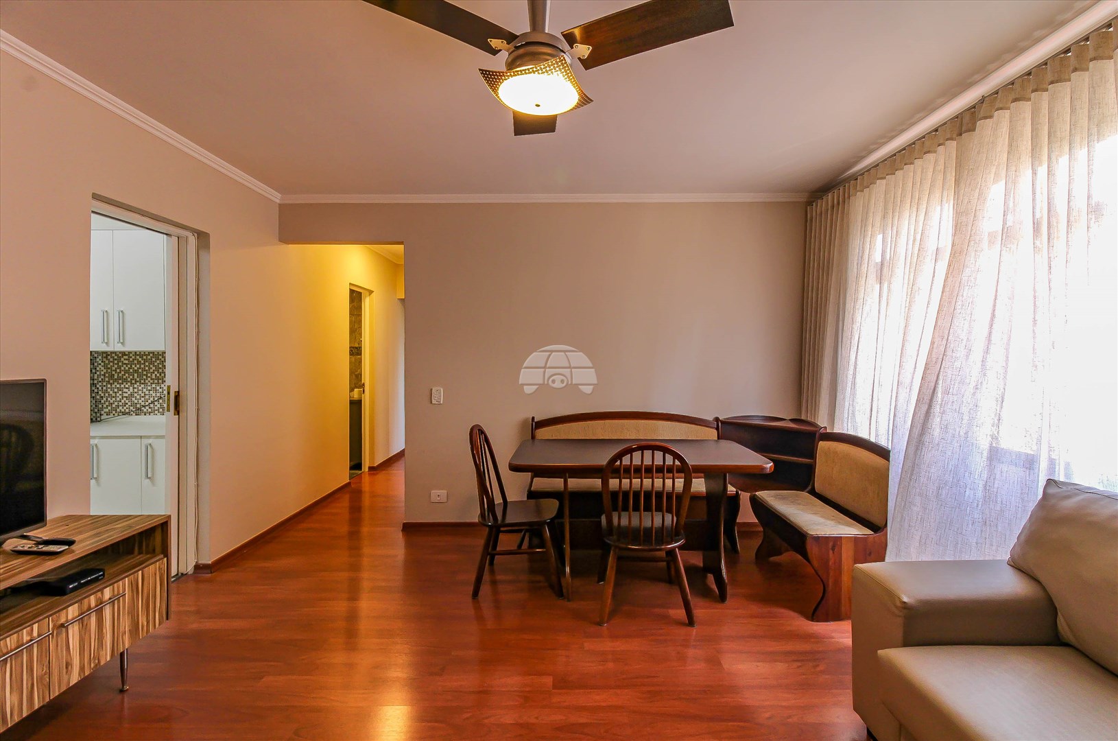 Apartamento para alugar em Cristo Rei, Curitiba — Toyo Imóveis - Curitiba/PR