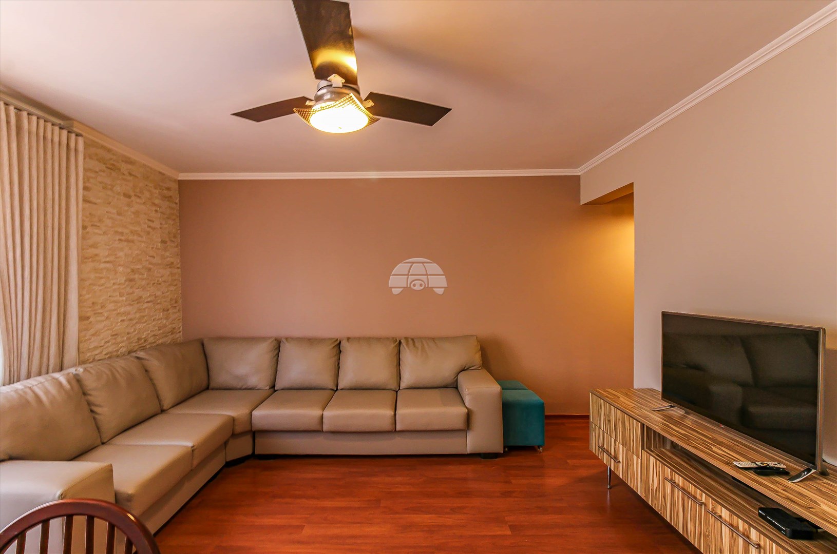 Apartamento para alugar em Cristo Rei, Curitiba — Toyo Imóveis - Curitiba/PR