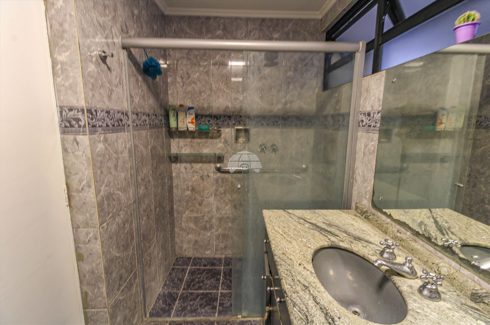 Apartamento para alugar em Cristo Rei, Curitiba — Toyo Imóveis - Curitiba/PR
