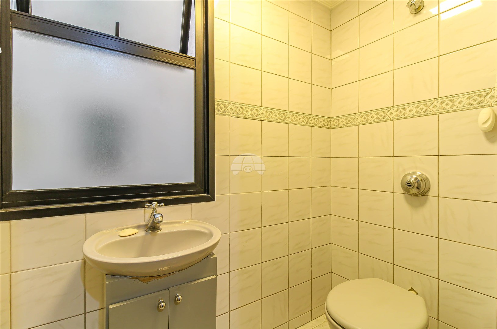 Apartamento para alugar em Cristo Rei, Curitiba — Toyo Imóveis - Curitiba/PR