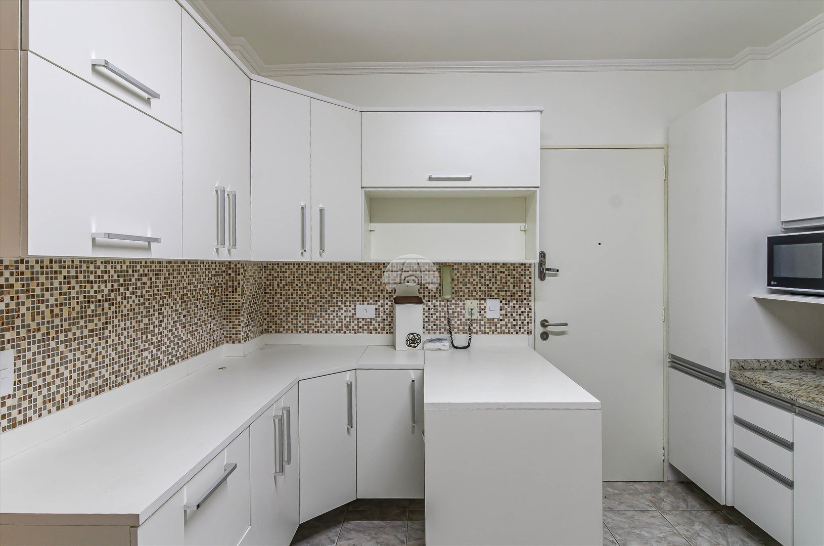 Apartamento para alugar em Cristo Rei, Curitiba — Toyo Imóveis - Curitiba/PR