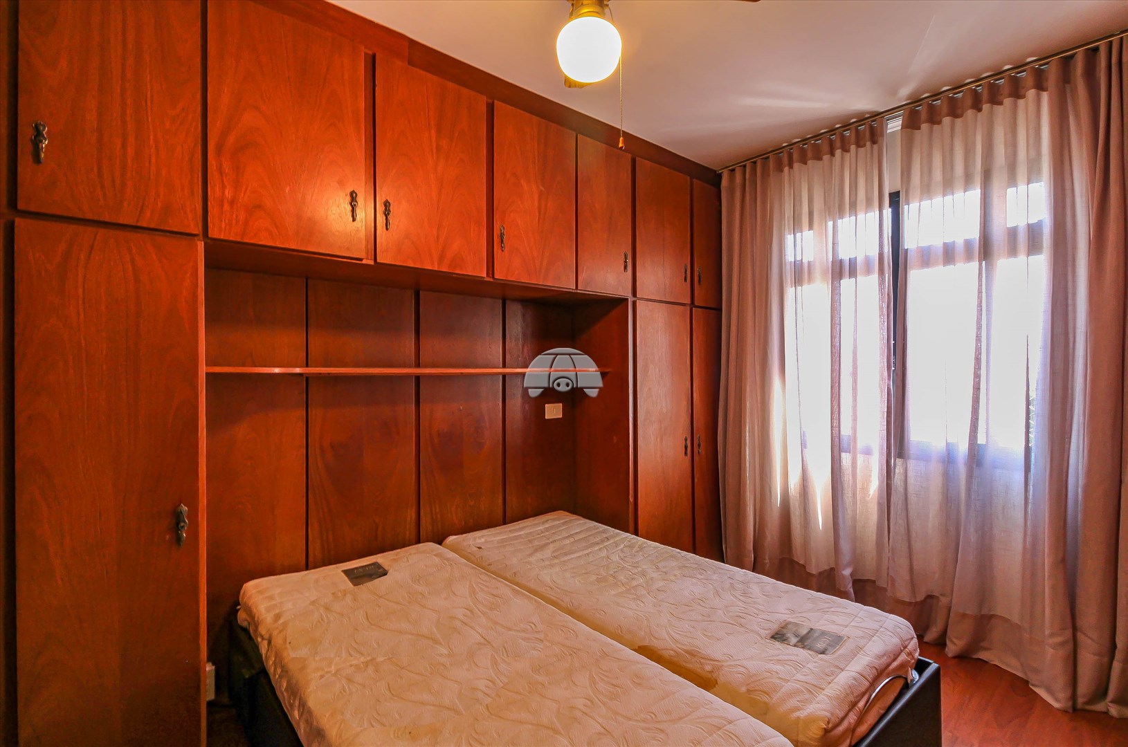 Apartamento para alugar em Cristo Rei, Curitiba — Toyo Imóveis - Curitiba/PR