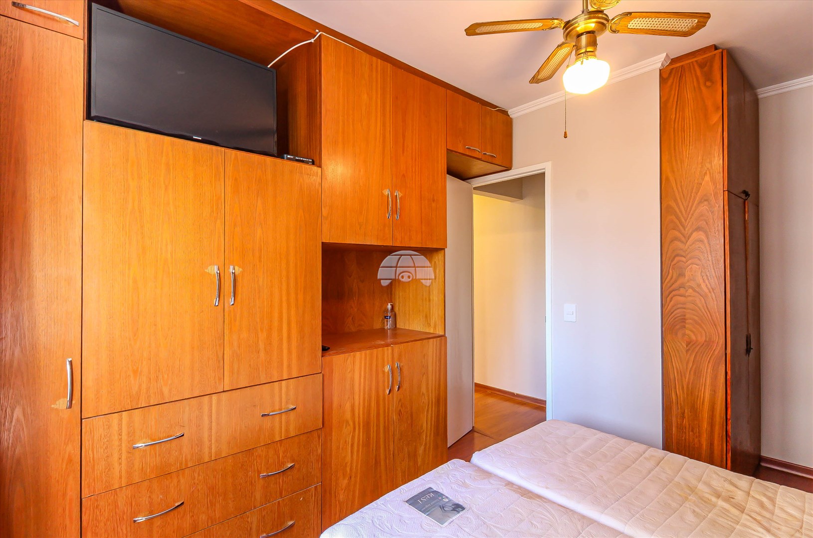 Apartamento para alugar em Cristo Rei, Curitiba — Toyo Imóveis - Curitiba/PR