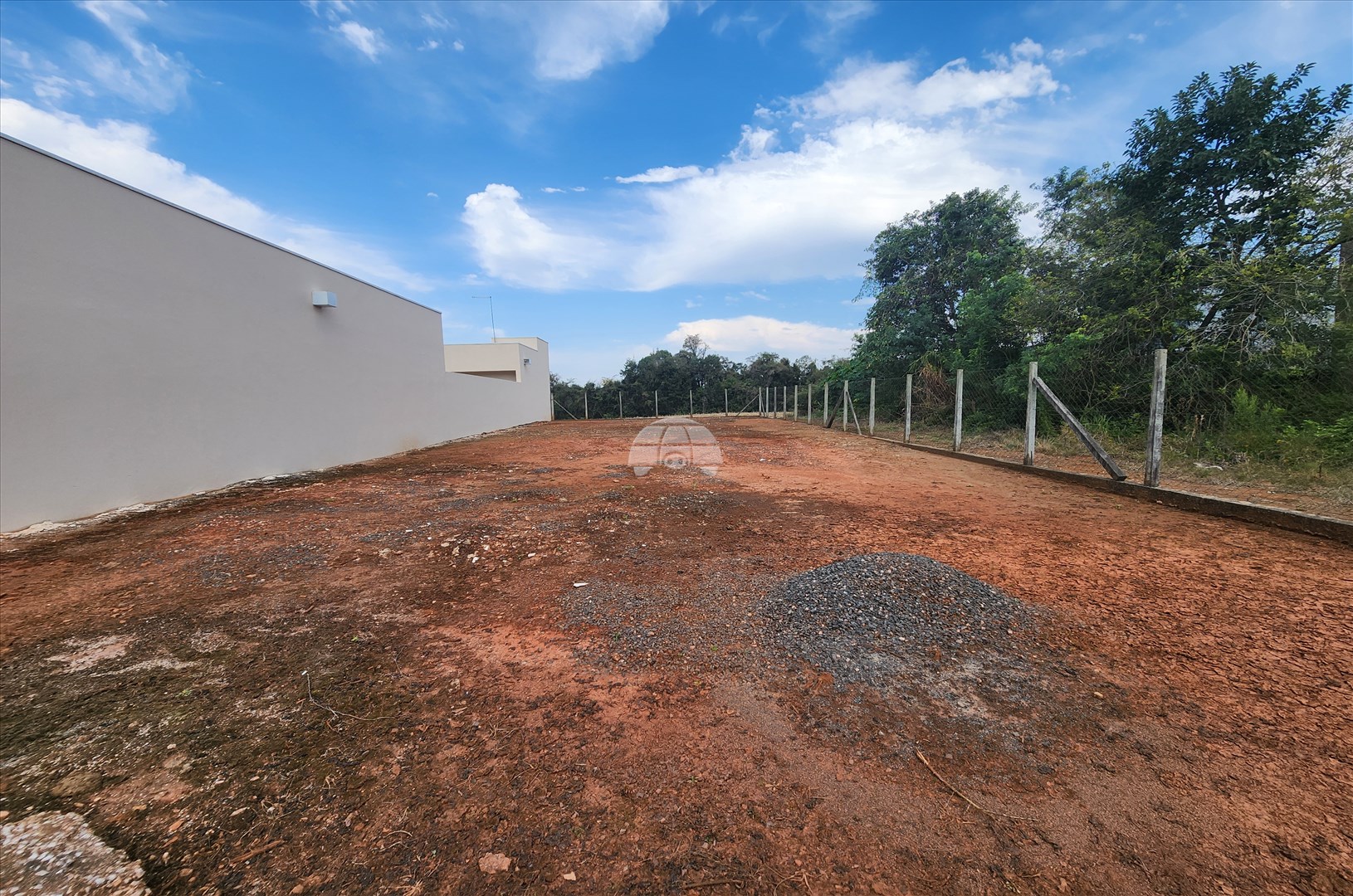 Terreno/Área para alugar em Ferrari, Campo Largo — Portal Chave Fácil