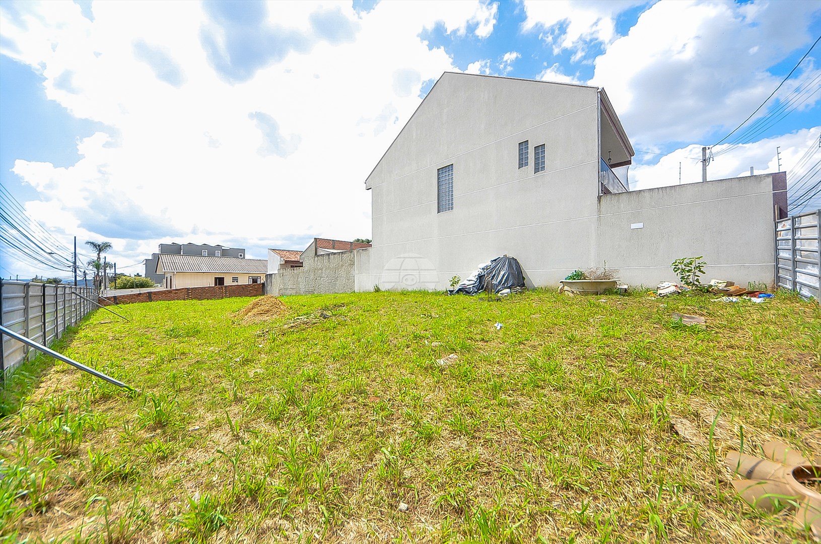 Terreno/Área para alugar em Pinheirinho, Curitiba — Portal Chave Fácil