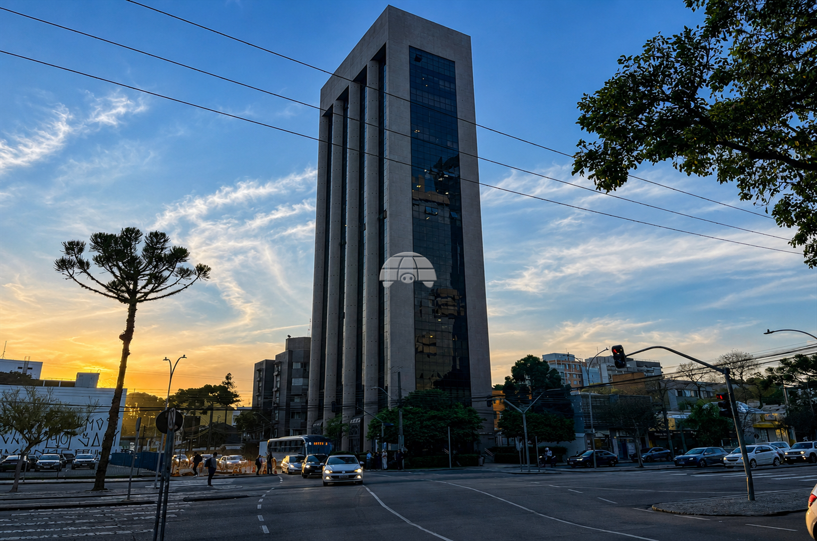 Sala/Conjunto Comercial para alugar em Centro Cívico, Curitiba — Portal Chave Fácil