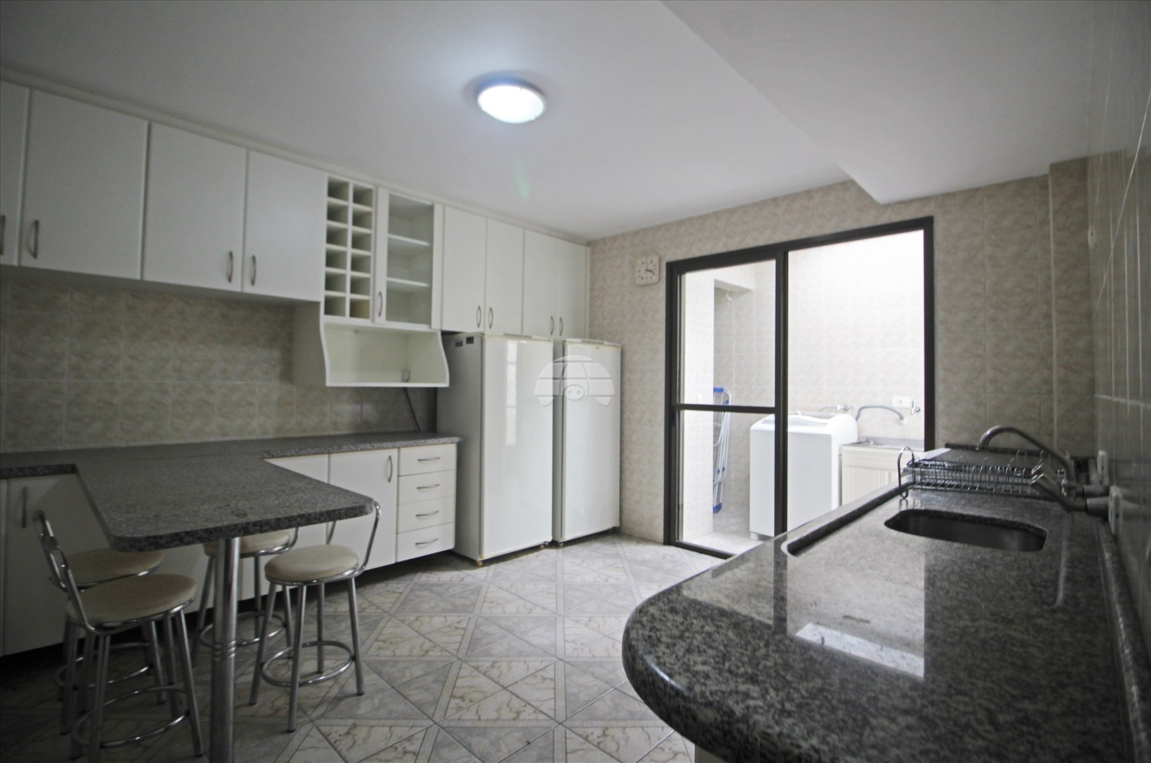 Sobrado Residencial para Locação no Bairro Orleans ref. 106795 (10 / 10)