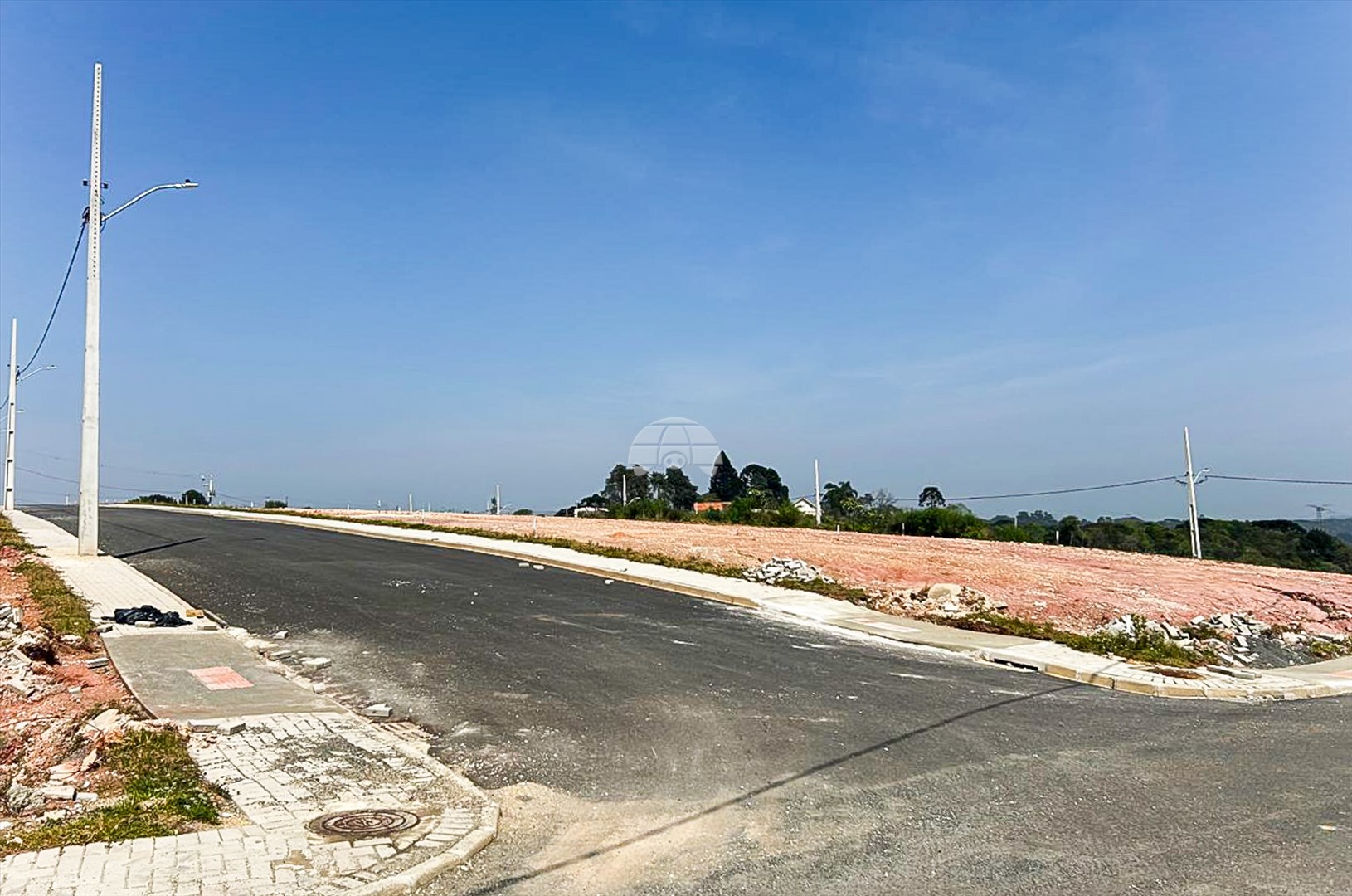 Terreno/Área à venda em Lamenha Grande, Almirante Tamandaré — Portal Chave Fácil