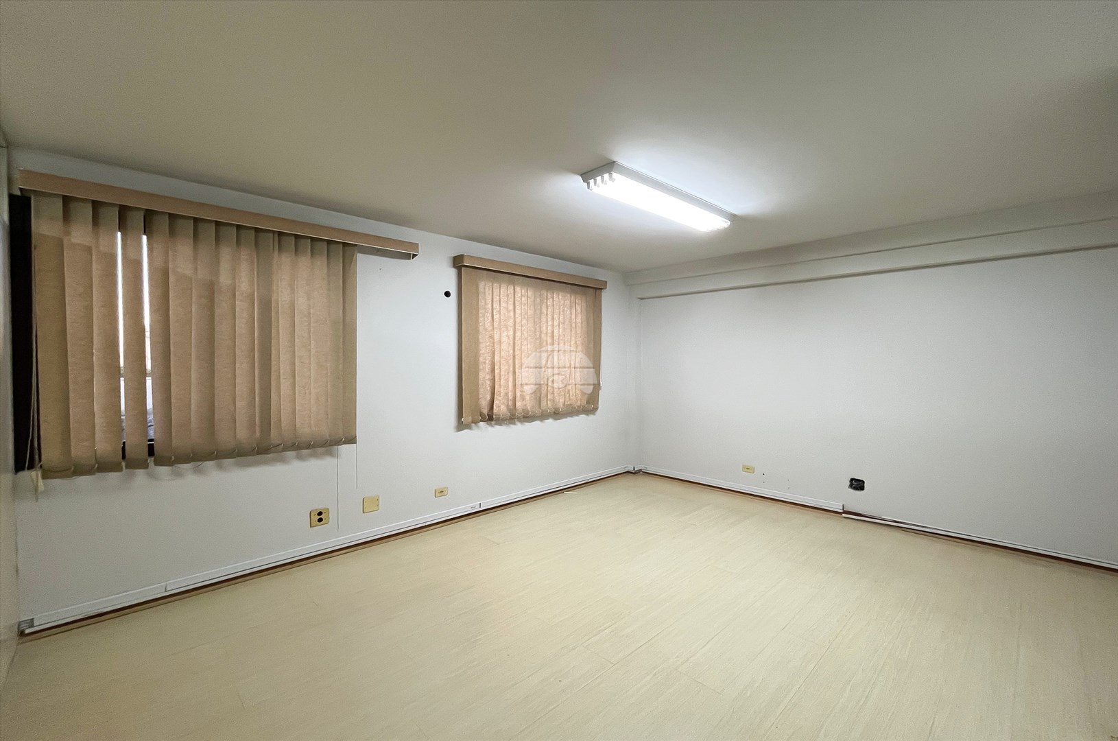 Sala Comercial para Locação no Bairro Rebouças ref. 88053 (10 / 10)