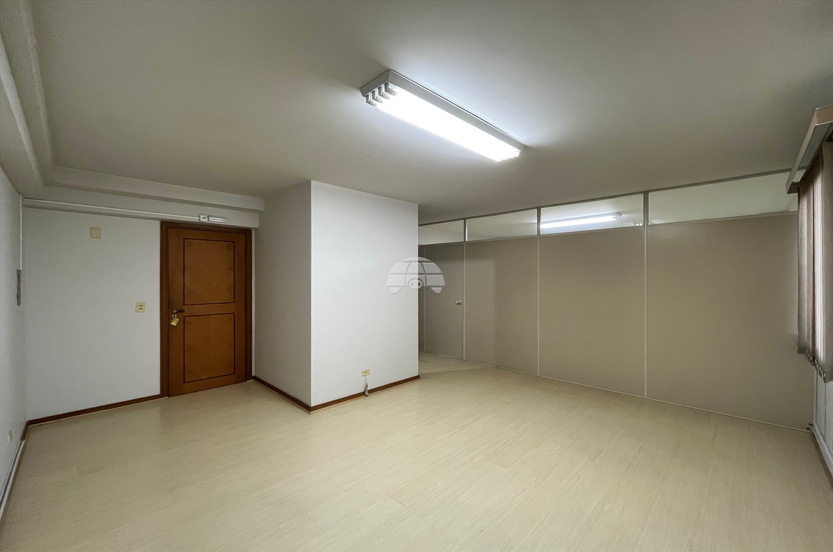 Sala Comercial para Locação no Bairro Rebouças ref. 88053 (9 / 10)