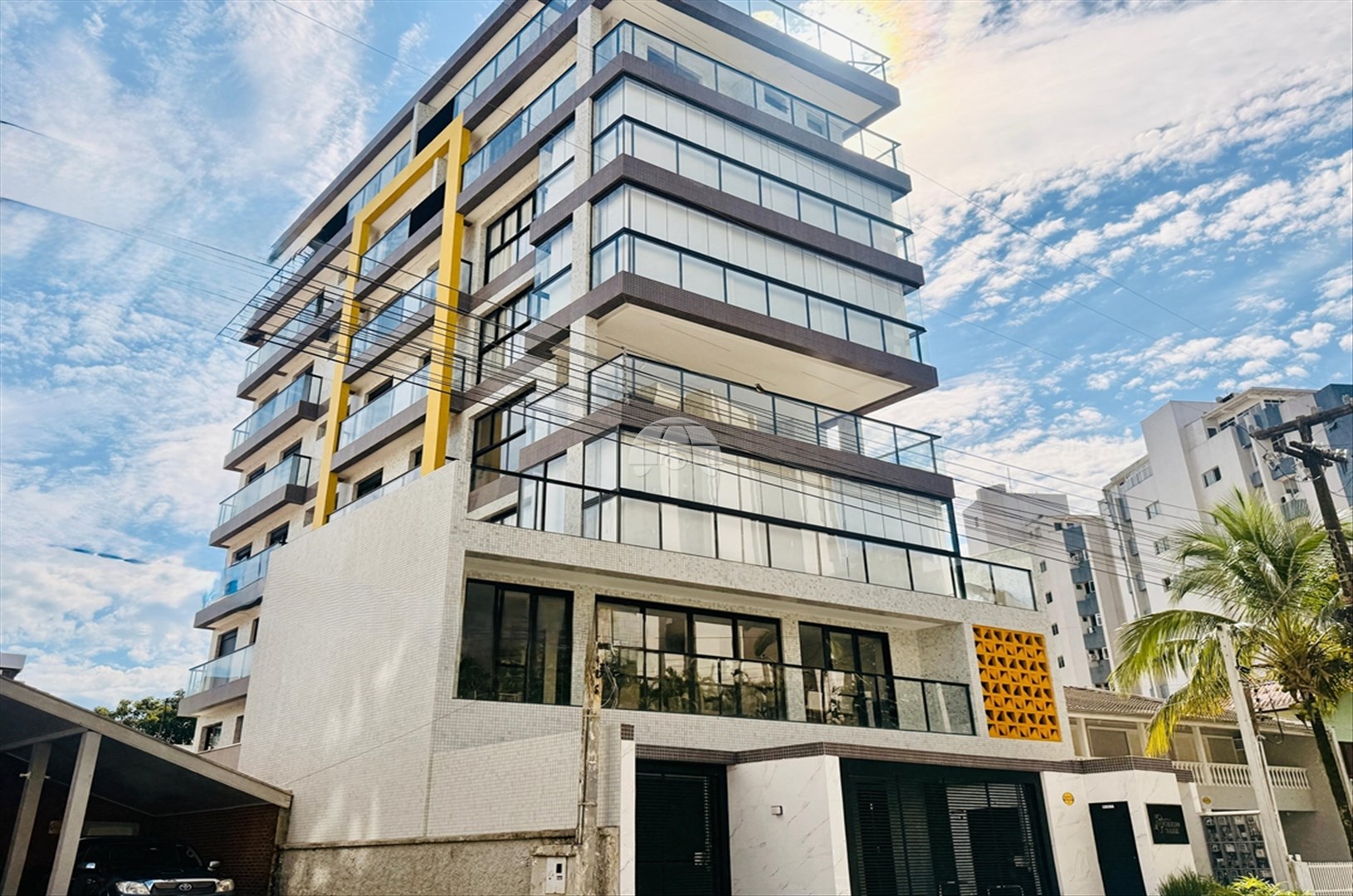Apartamento à venda em Caioba, Matinhos — Portal Chave Fácil