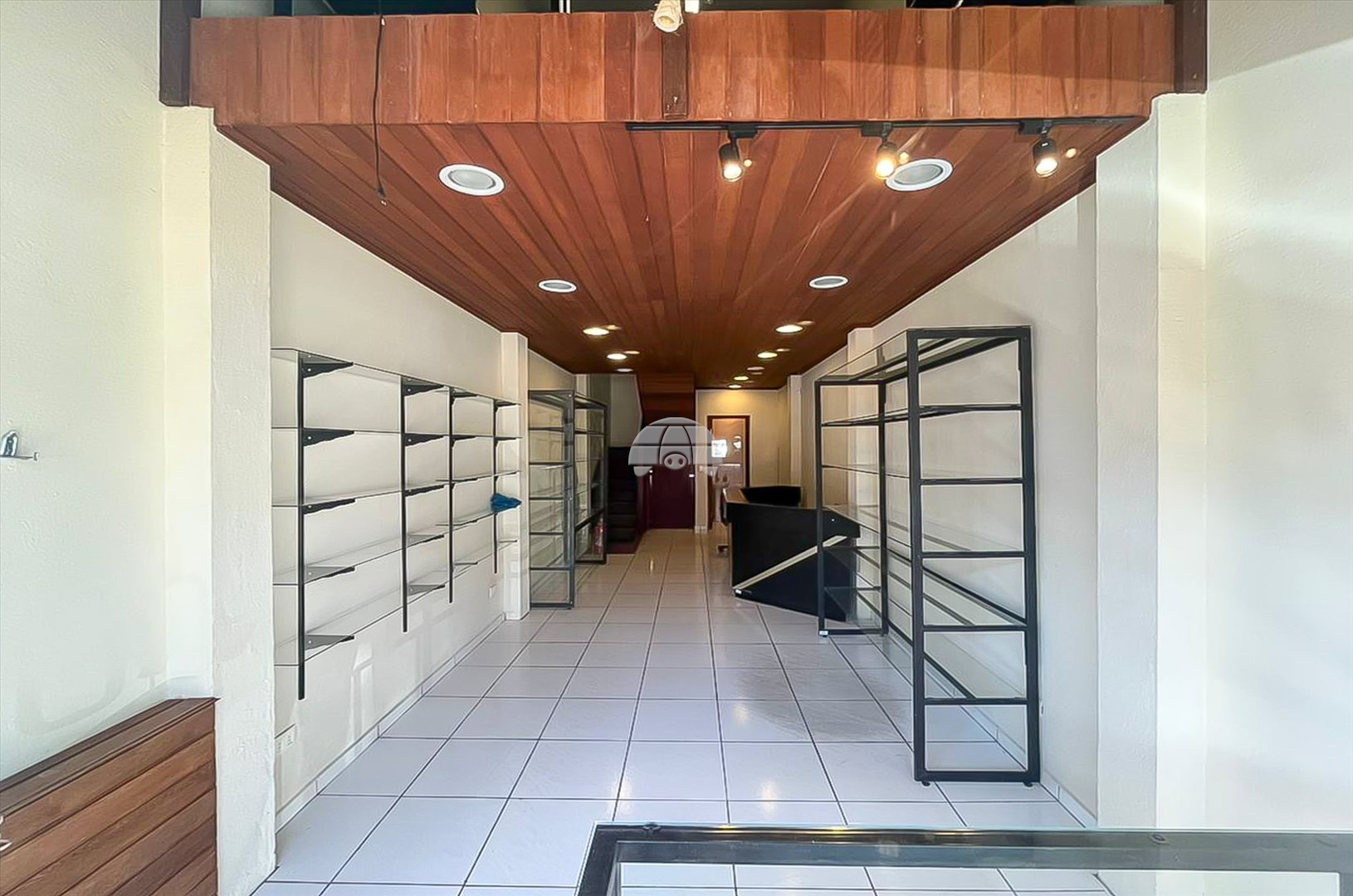 Sala/Conjunto Comercial para alugar em Ahú, Curitiba — Portal Chave Fácil