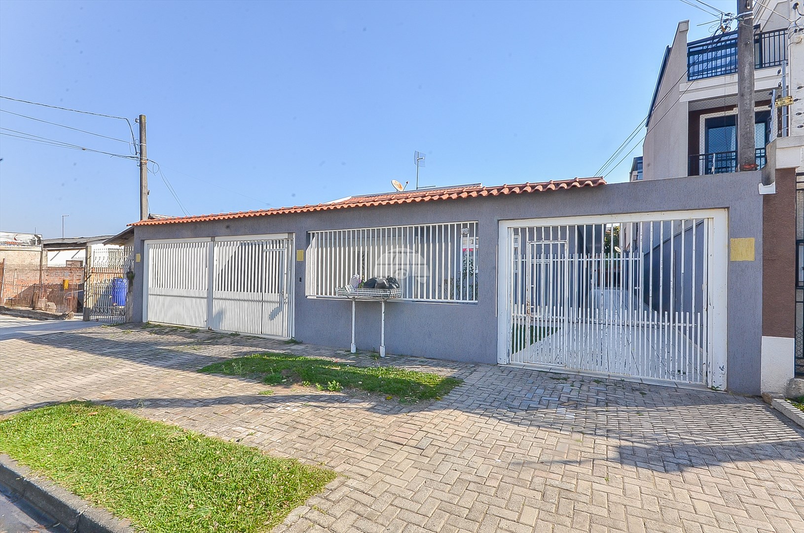 Casa Residencial para Venda no Bairro Hauer ref. 212821 (2 / 10)