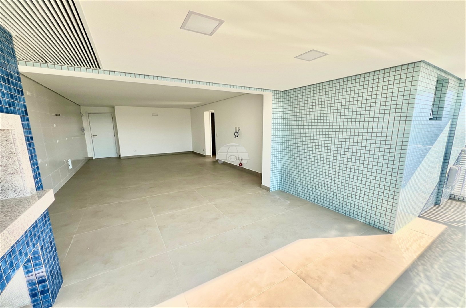 Apartamento à venda em Caioba, Matinhos — Portal Chave Fácil