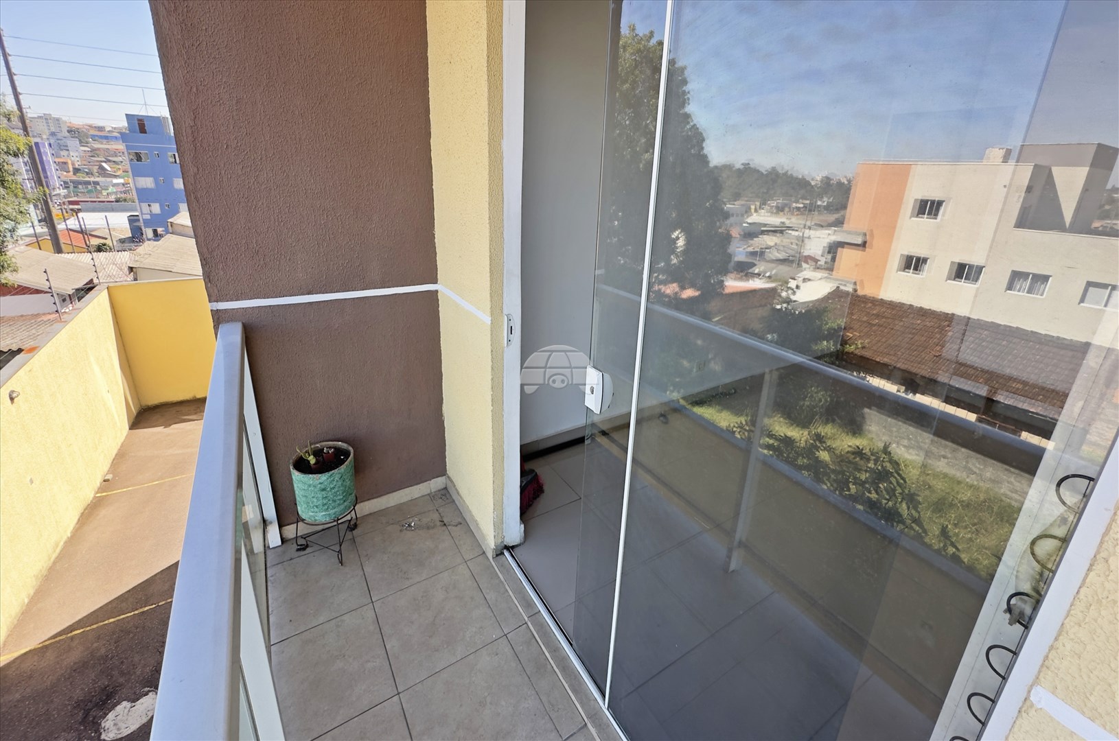 Apartamento para alugar em Vila Guarani, Colombo — Portal Chave Fácil