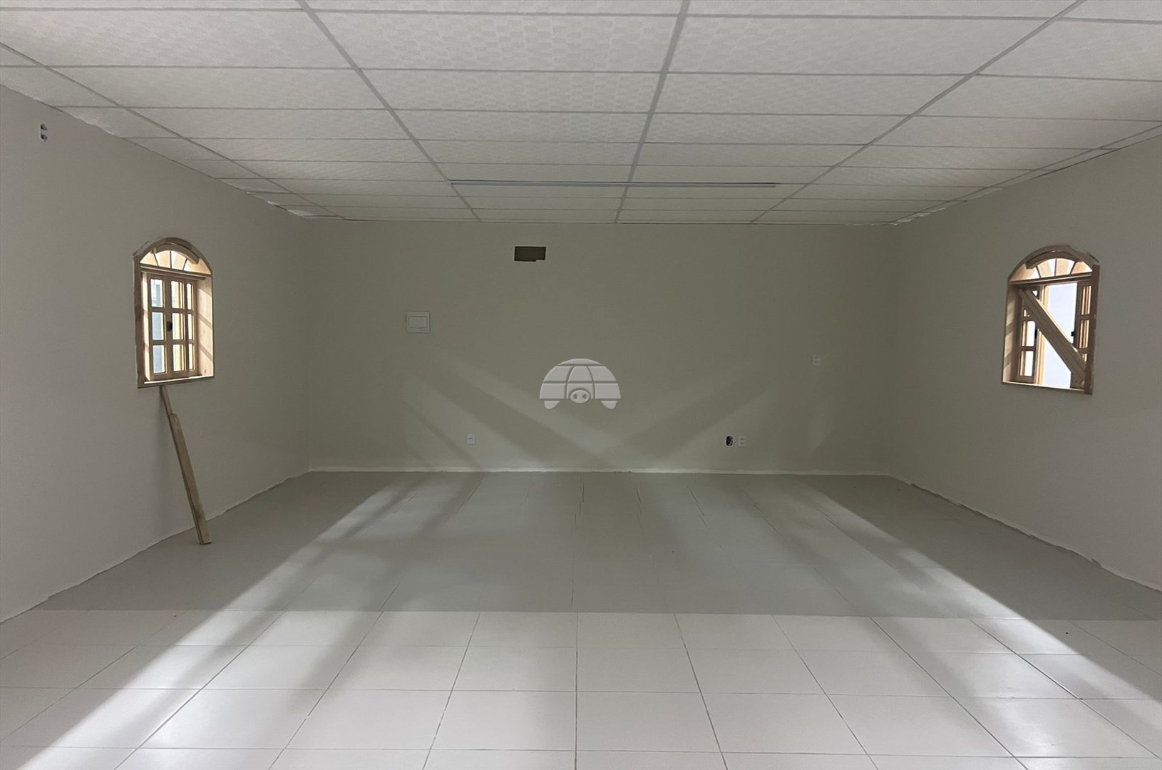 Sala/Conjunto Comercial para alugar em Itapema Do Norte, Itapoá — Portal Chave Fácil