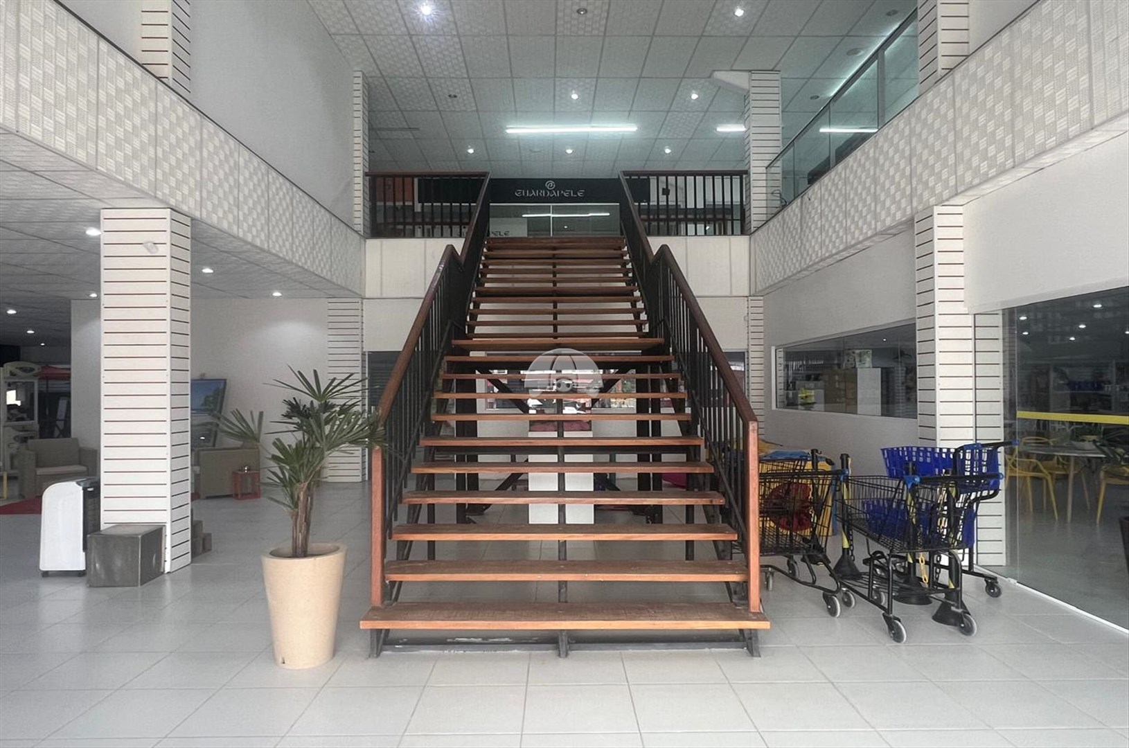 Sala/Conjunto Comercial para alugar em Itapema Do Norte, Itapoá — Portal Chave Fácil