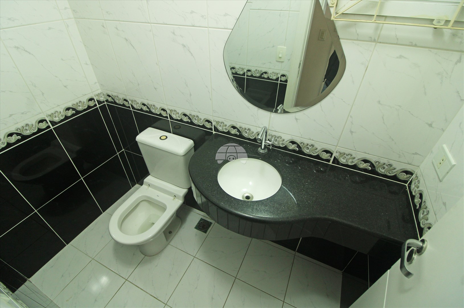 Casa para alugar em Bom Retiro, Curitiba — Portal Chave Fácil