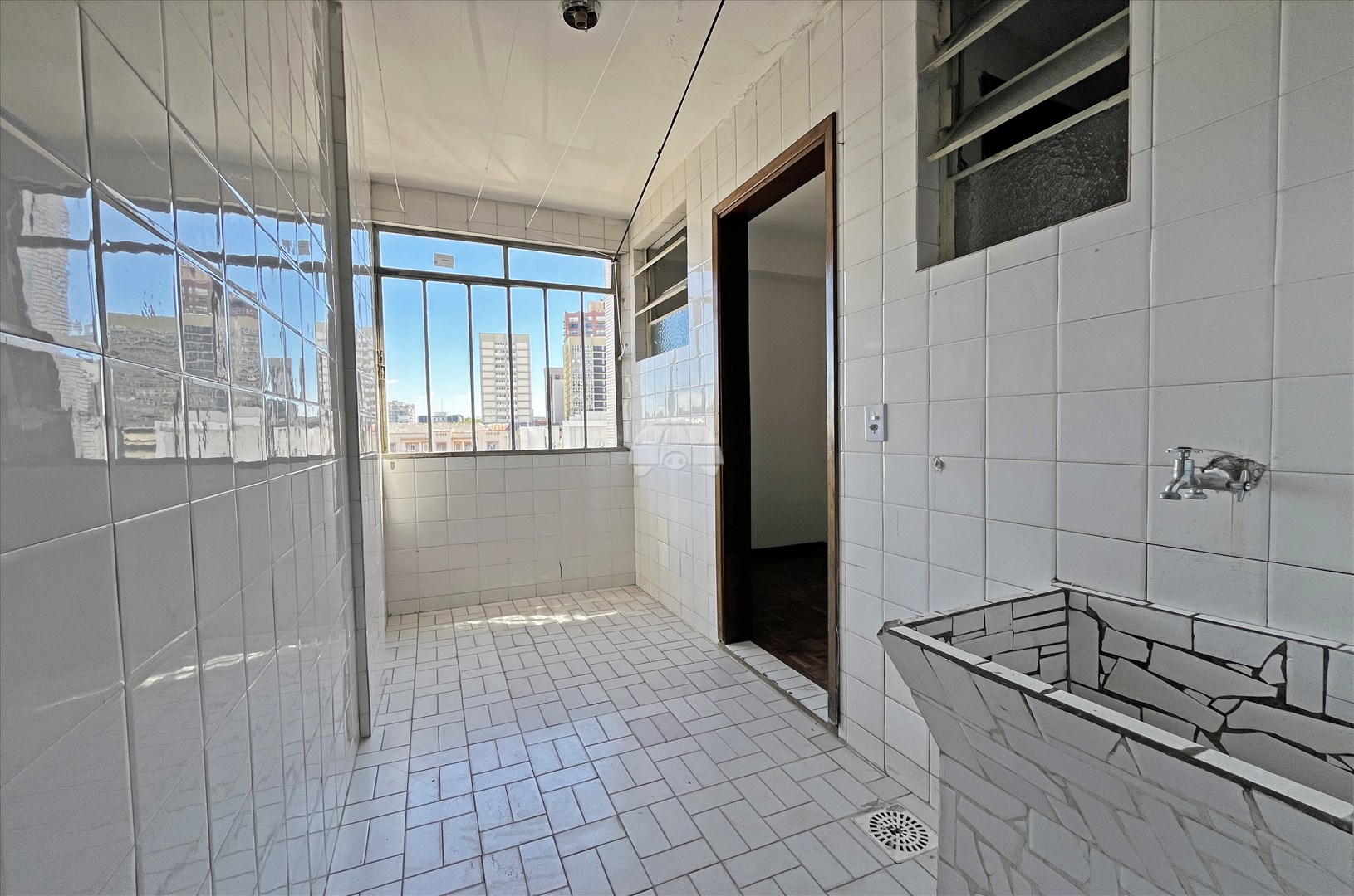 Apartamento para alugar em São Francisco, Curitiba — Portal Chave Fácil