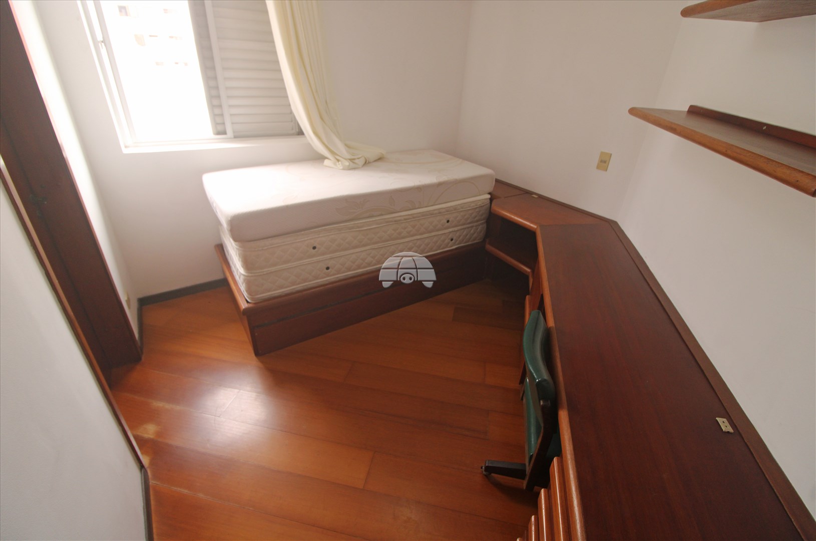 Apartamento para alugar em Bigorrilho, Curitiba — Imobiliária Razão