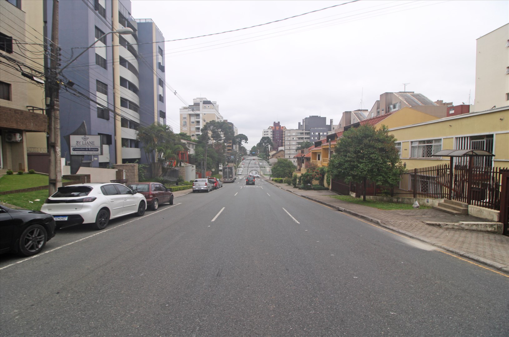 Apartamento para alugar em Bigorrilho, Curitiba — Imobiliária Razão