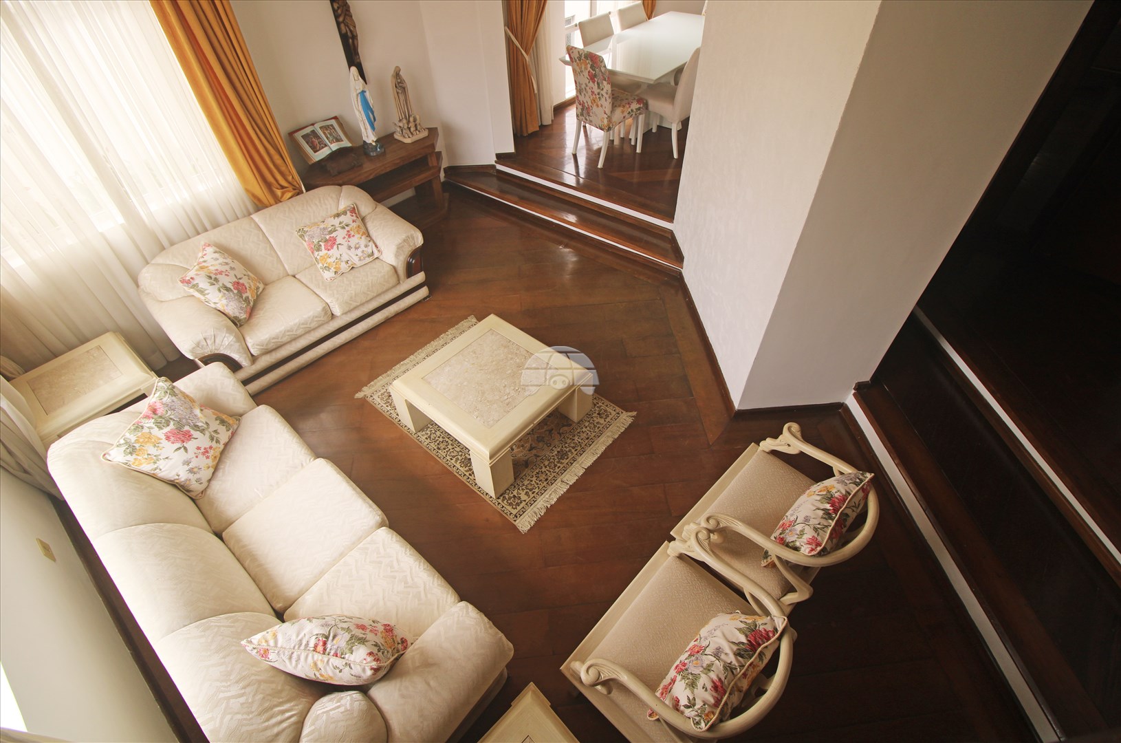 Apartamento para alugar em Bigorrilho, Curitiba — Imobiliária Razão