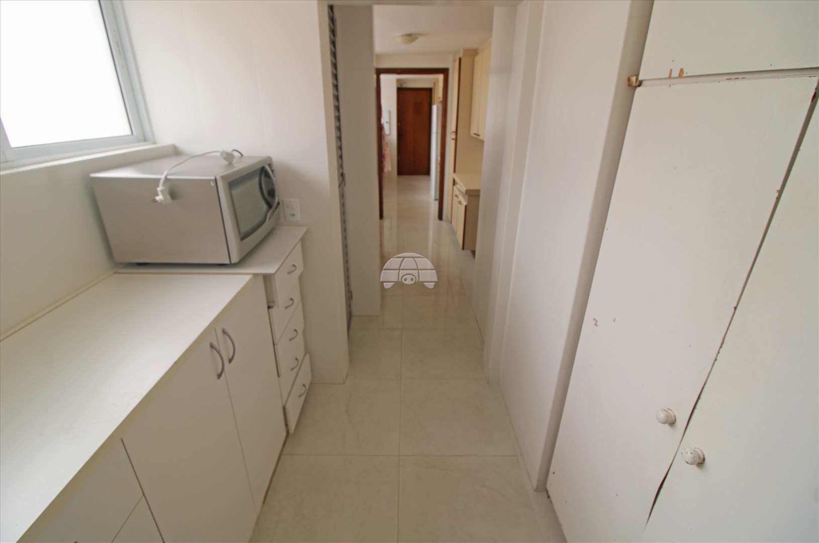 Apartamento para alugar em Bigorrilho, Curitiba — Imobiliária Razão