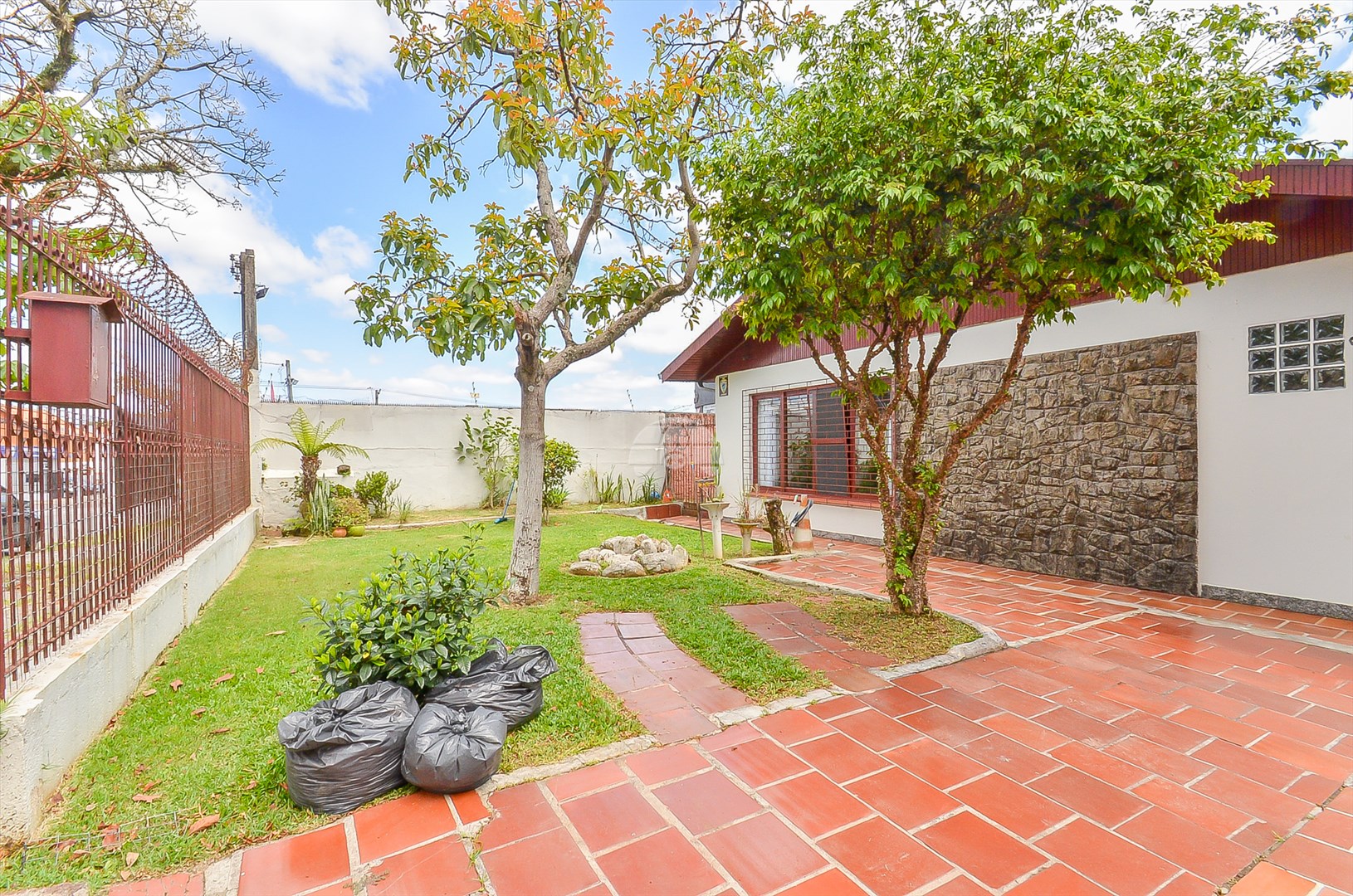 Casa Comercial/Residencial para Venda no Bairro Prado Velho ref. 213985 (8 / 10)