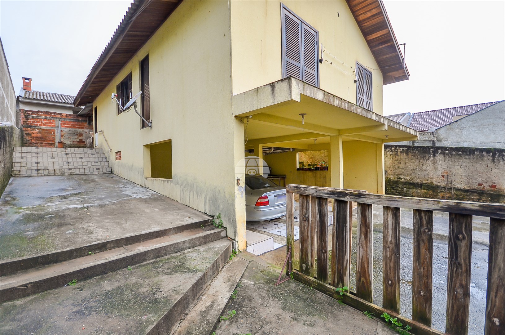 Casa à venda em São João, Curitiba — Portal Chave Fácil