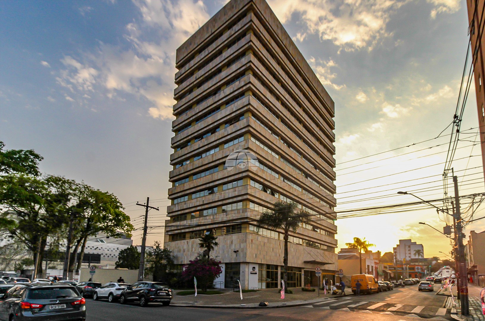 Sala/Conjunto Comercial para alugar em Centro Cívico, Curitiba — Portal Chave Fácil