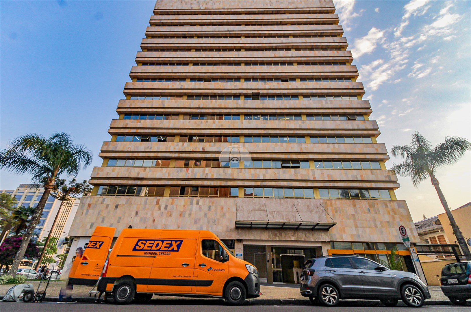 Sala/Conjunto Comercial para alugar em Centro Cívico, Curitiba — Portal Chave Fácil
