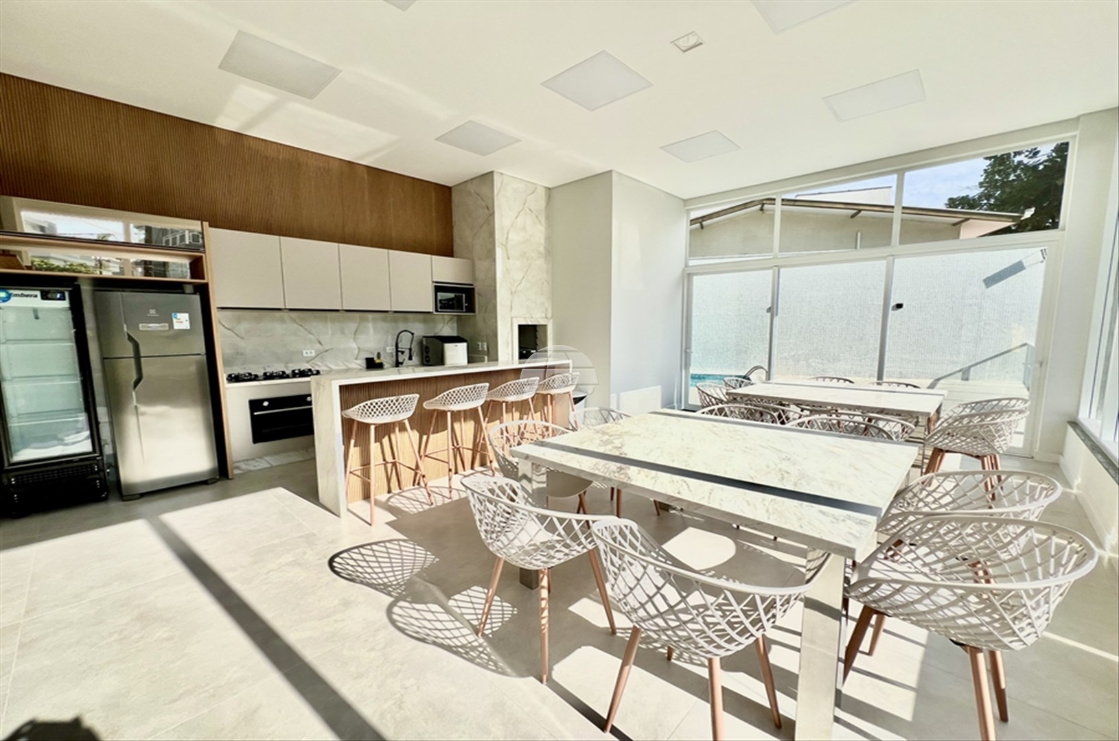 Apartamento à venda em Caioba, Matinhos — Portal Chave Fácil