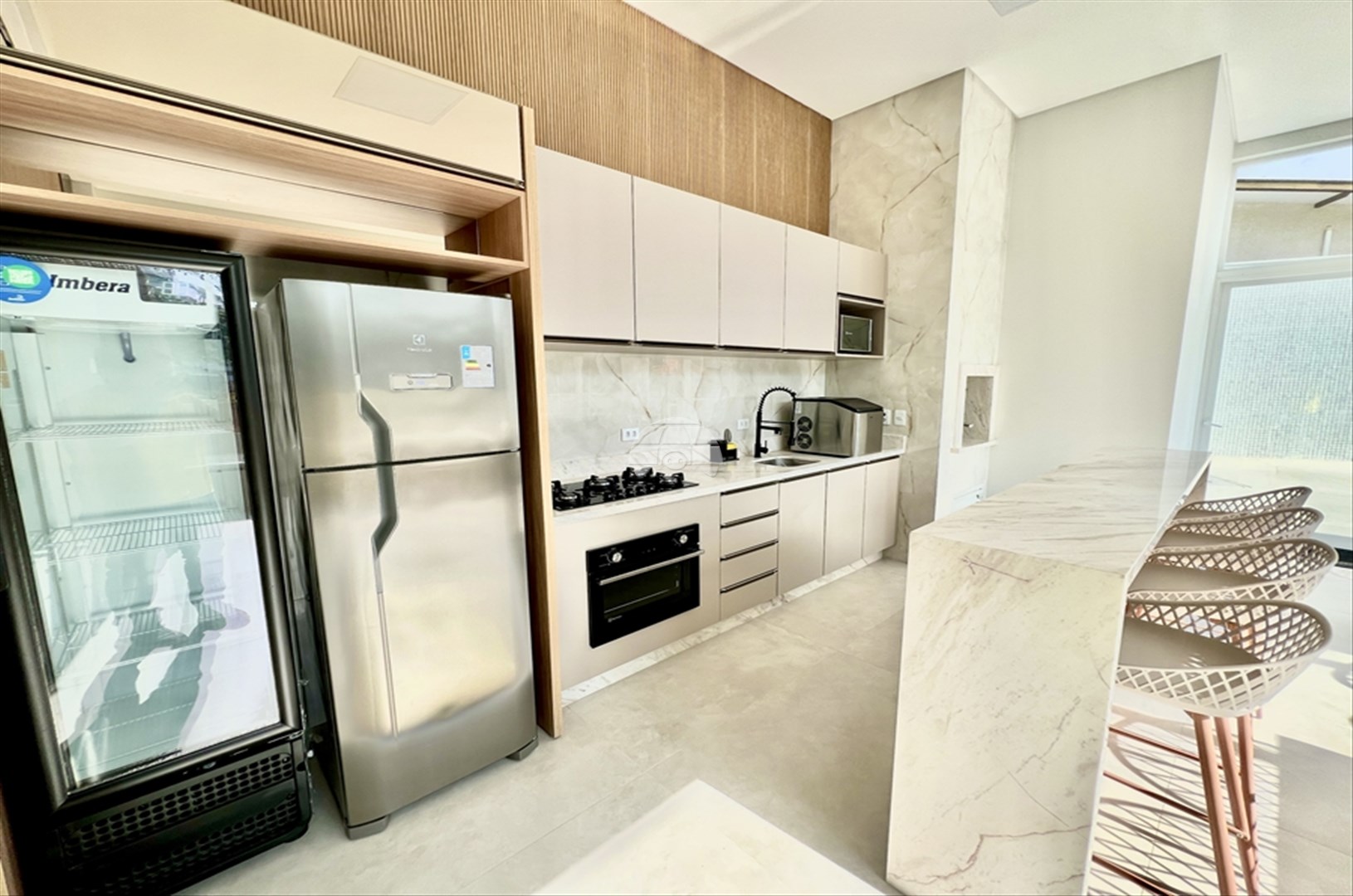 Apartamento à venda em Caioba, Matinhos — Portal Chave Fácil