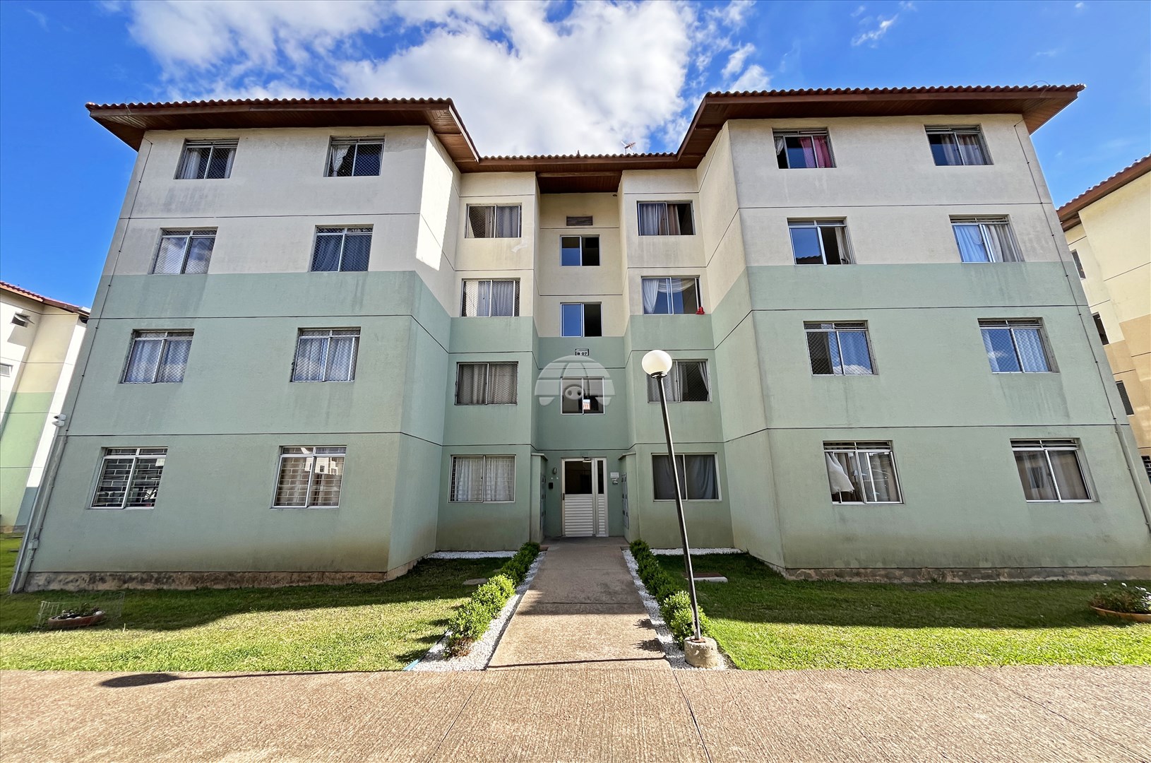 Apartamento para alugar em Sítio Cercado, Curitiba — Portal Chave Fácil
