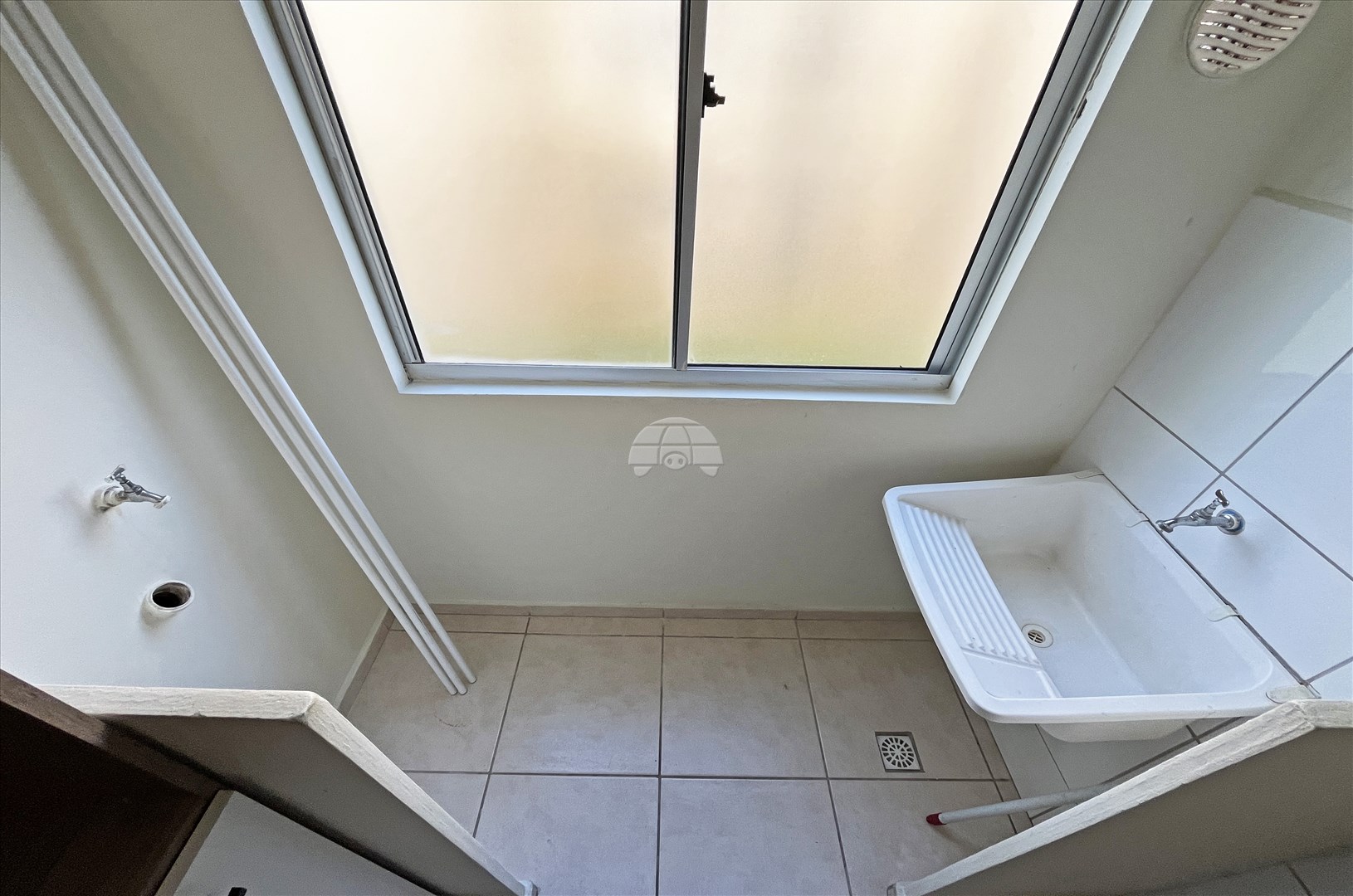 Apartamento para alugar em Sítio Cercado, Curitiba — Portal Chave Fácil