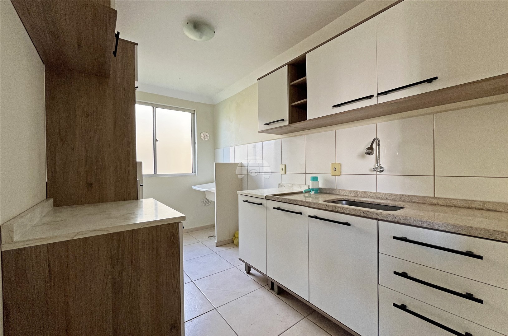 Apartamento para alugar em Sítio Cercado, Curitiba — Portal Chave Fácil