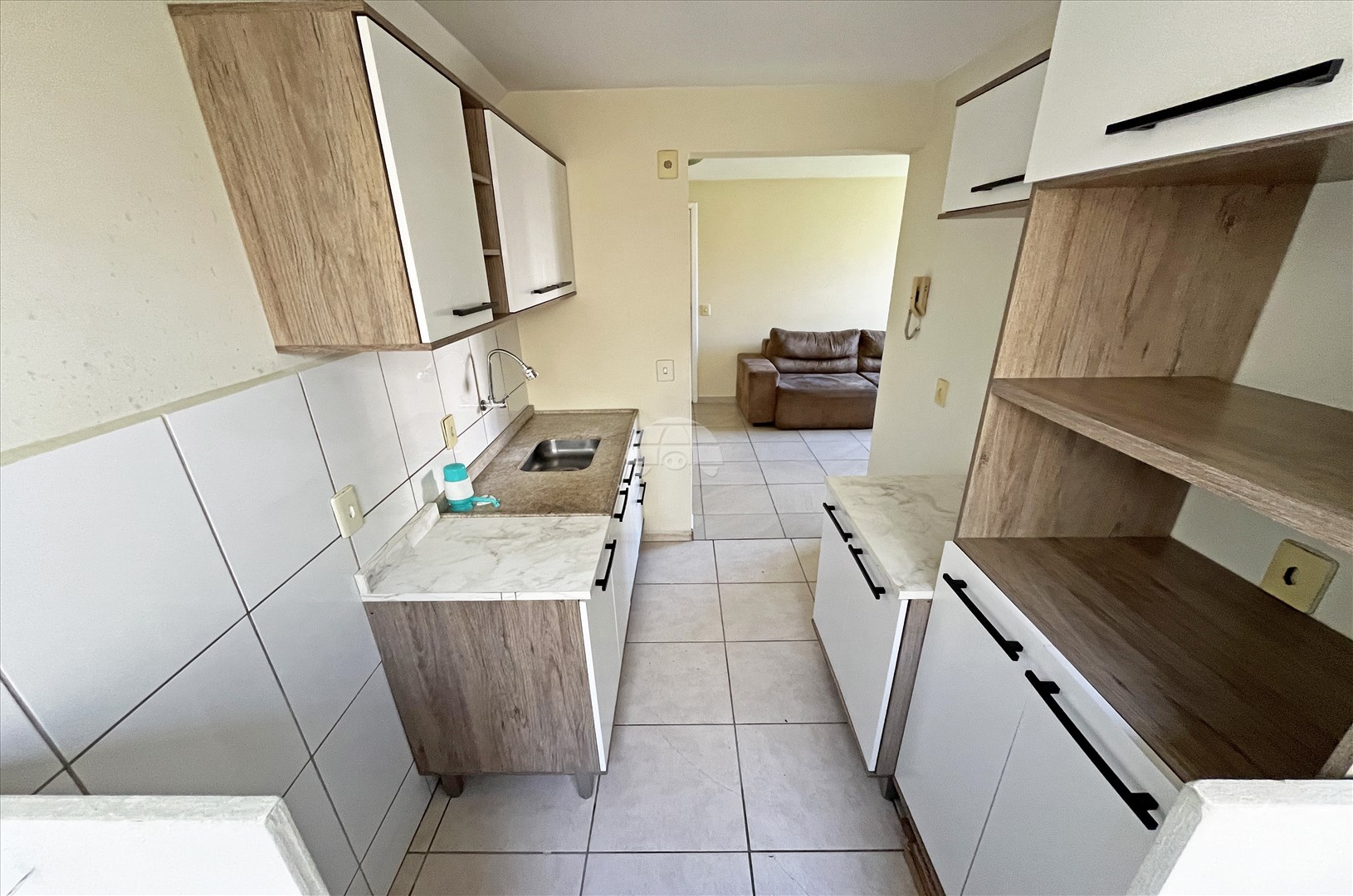 Apartamento para alugar em Sítio Cercado, Curitiba — Portal Chave Fácil