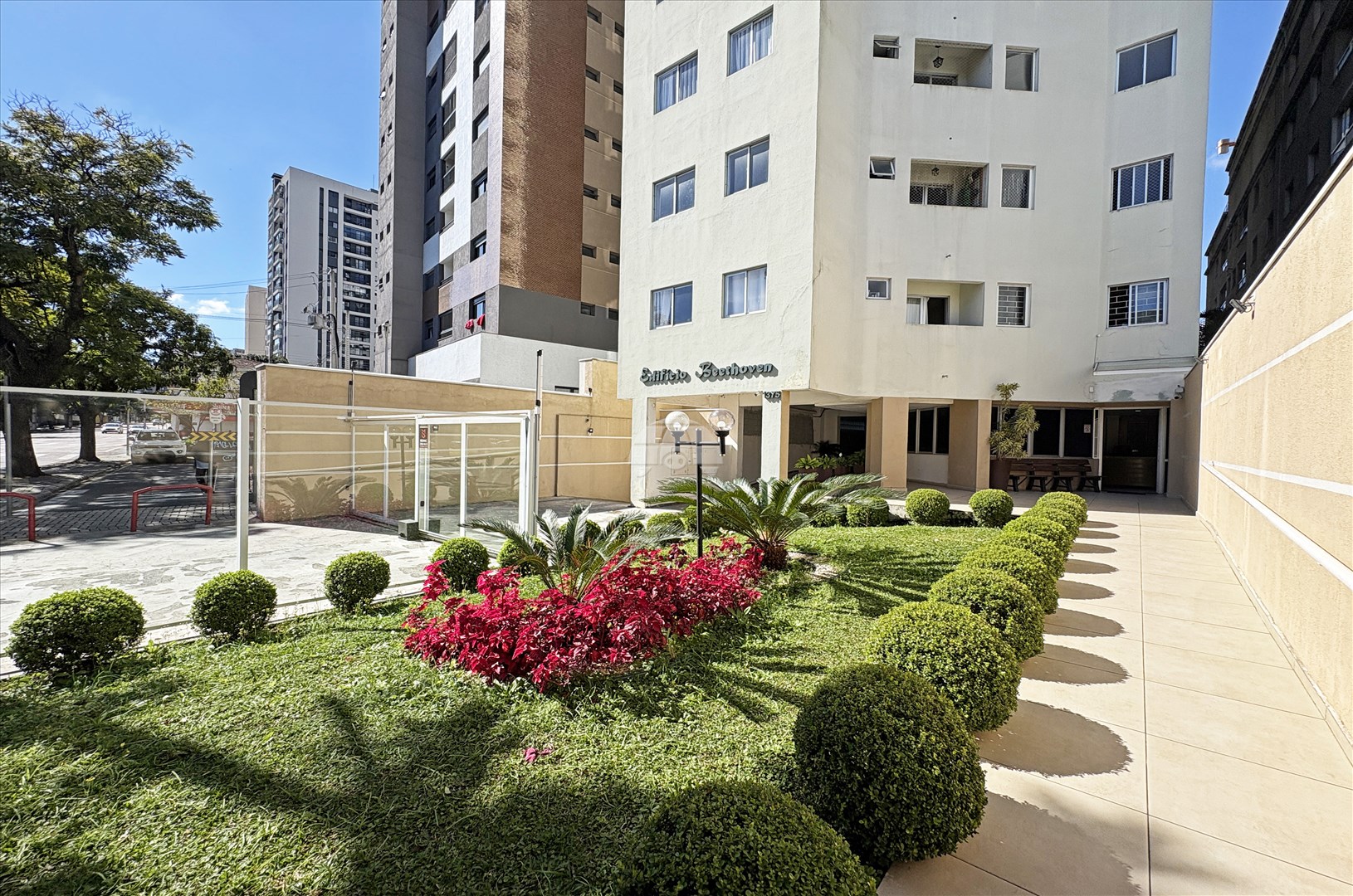 Apartamento para alugar em Vila Izabel, Curitiba — Portal Chave Fácil