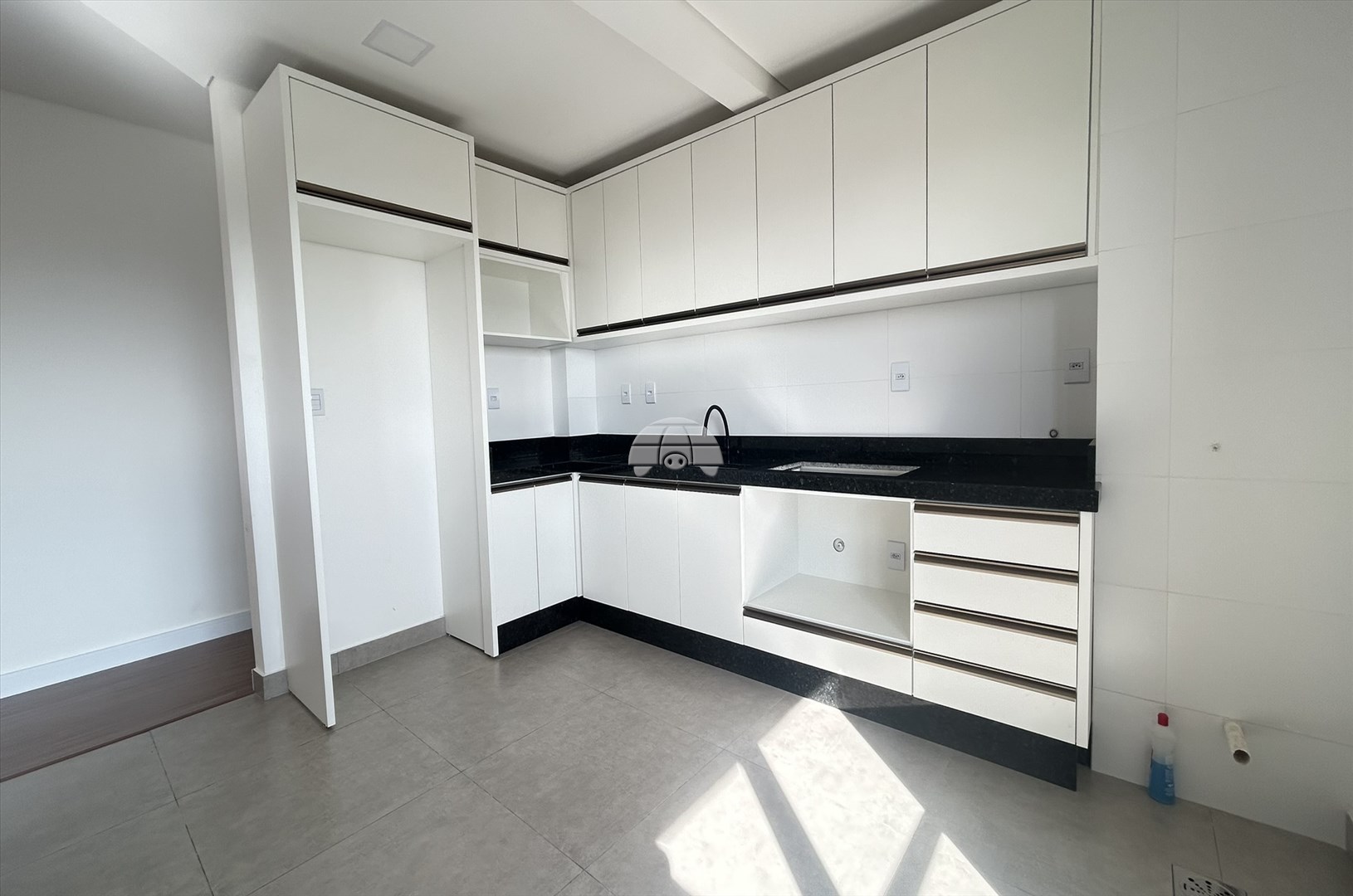Apartamento à venda em Santana, Guarapuava — Portal Chave Fácil