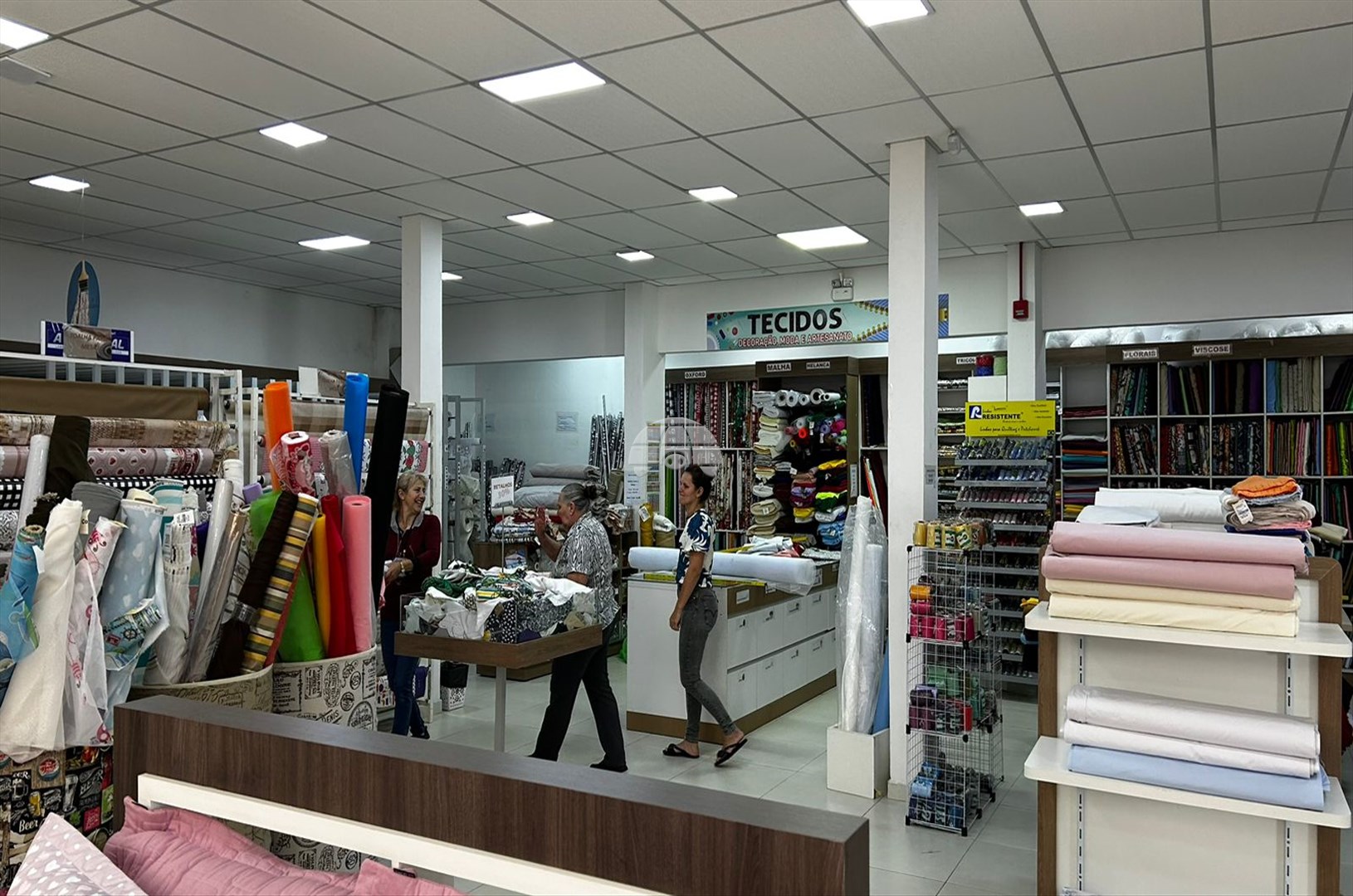 Loja Comercial para Venda no Bairro Centro ref. 215030 (9 / 10)