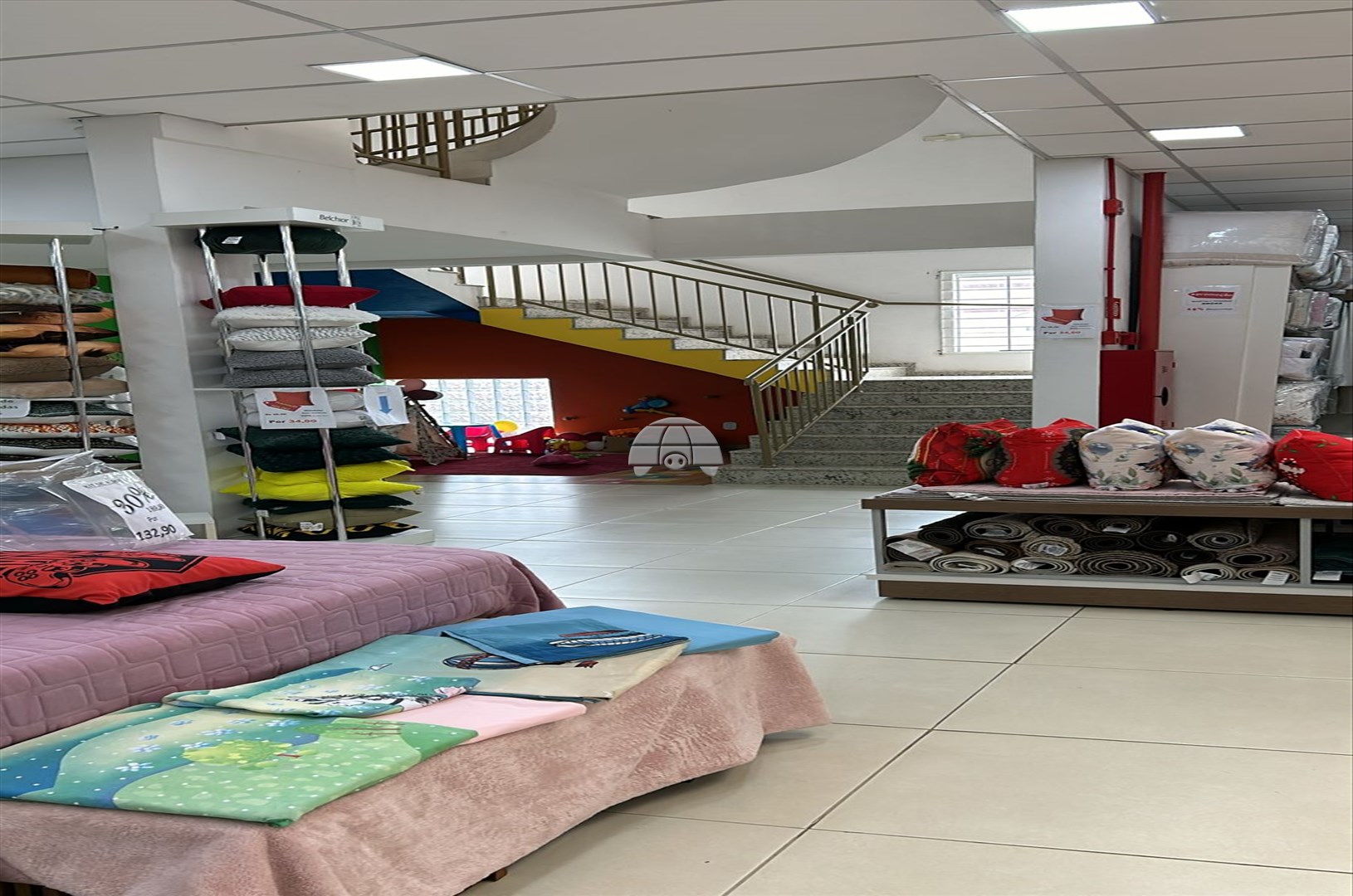 Loja Comercial para Venda no Bairro Centro ref. 215030 (10 / 10)