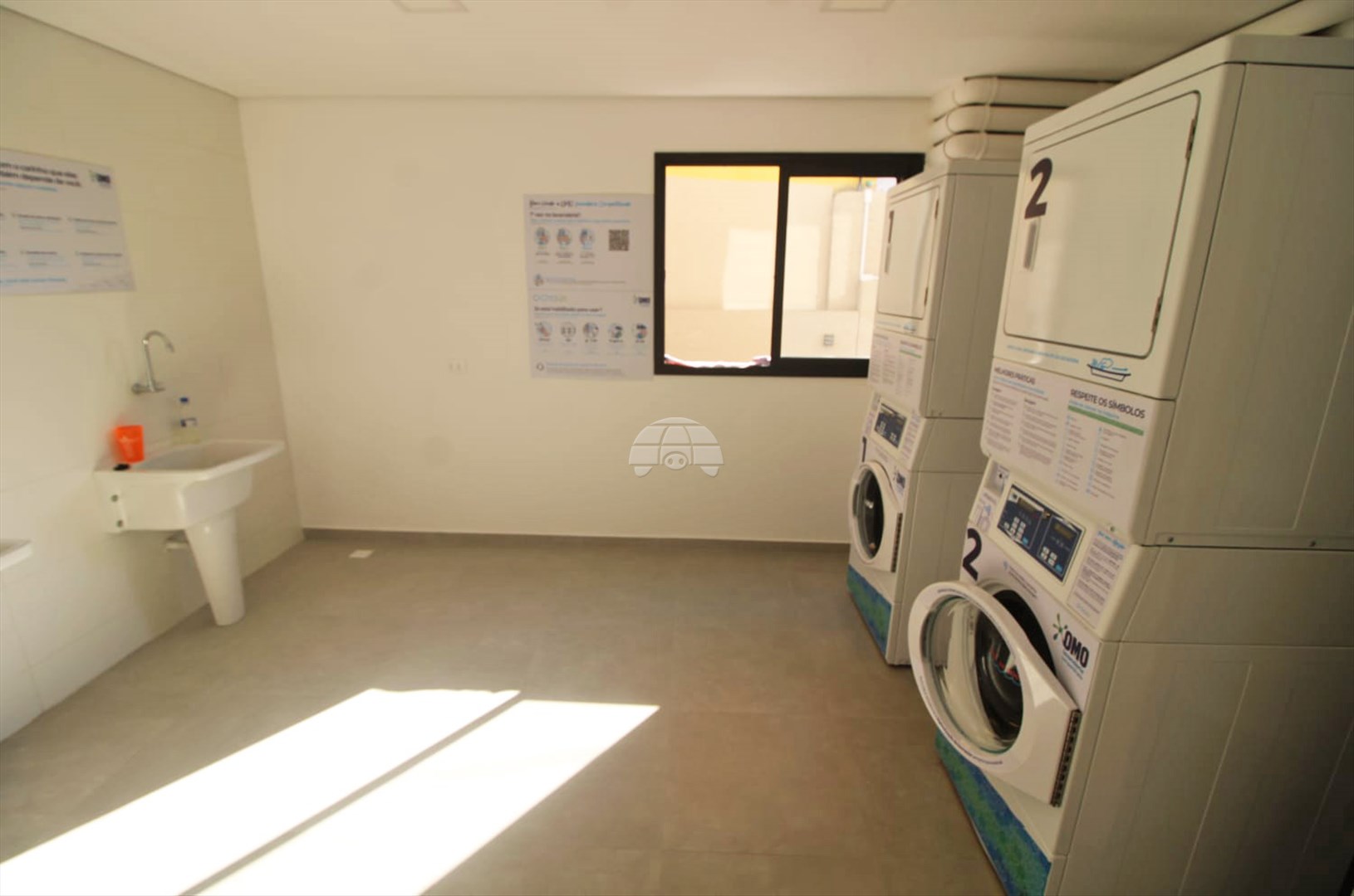 Apartamento para alugar em Novo Mundo, Curitiba — Imobiliária Razão
