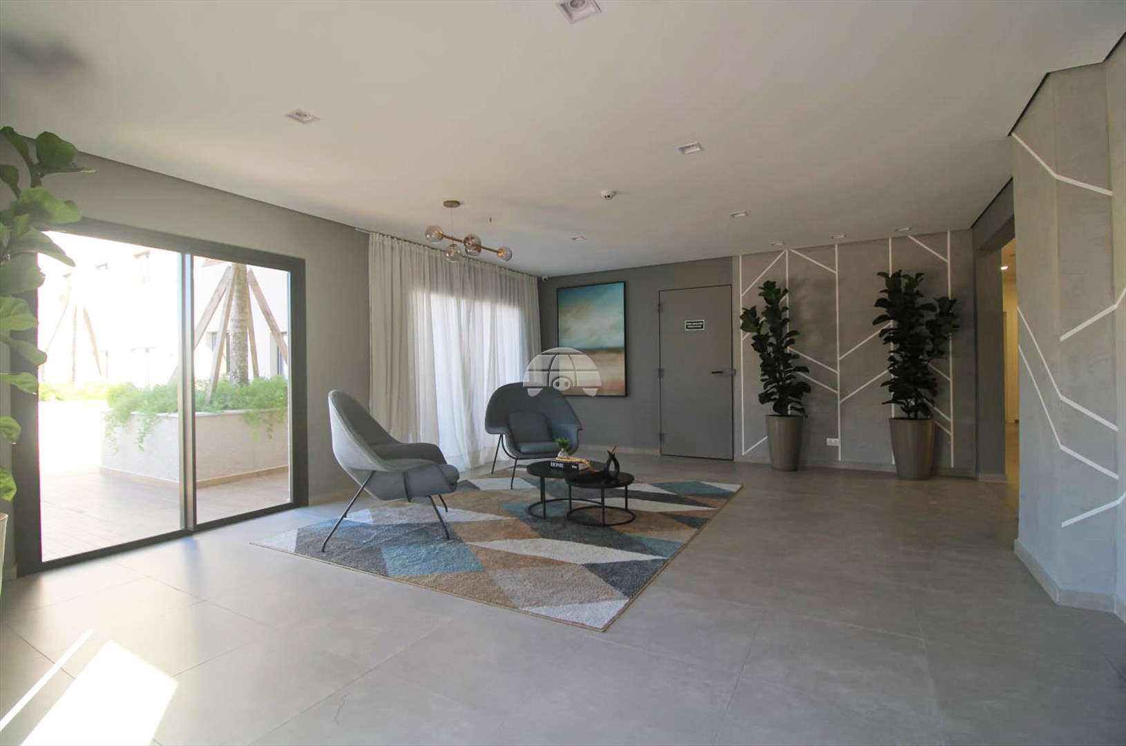 Apartamento para alugar em Novo Mundo, Curitiba — Imobiliária Razão