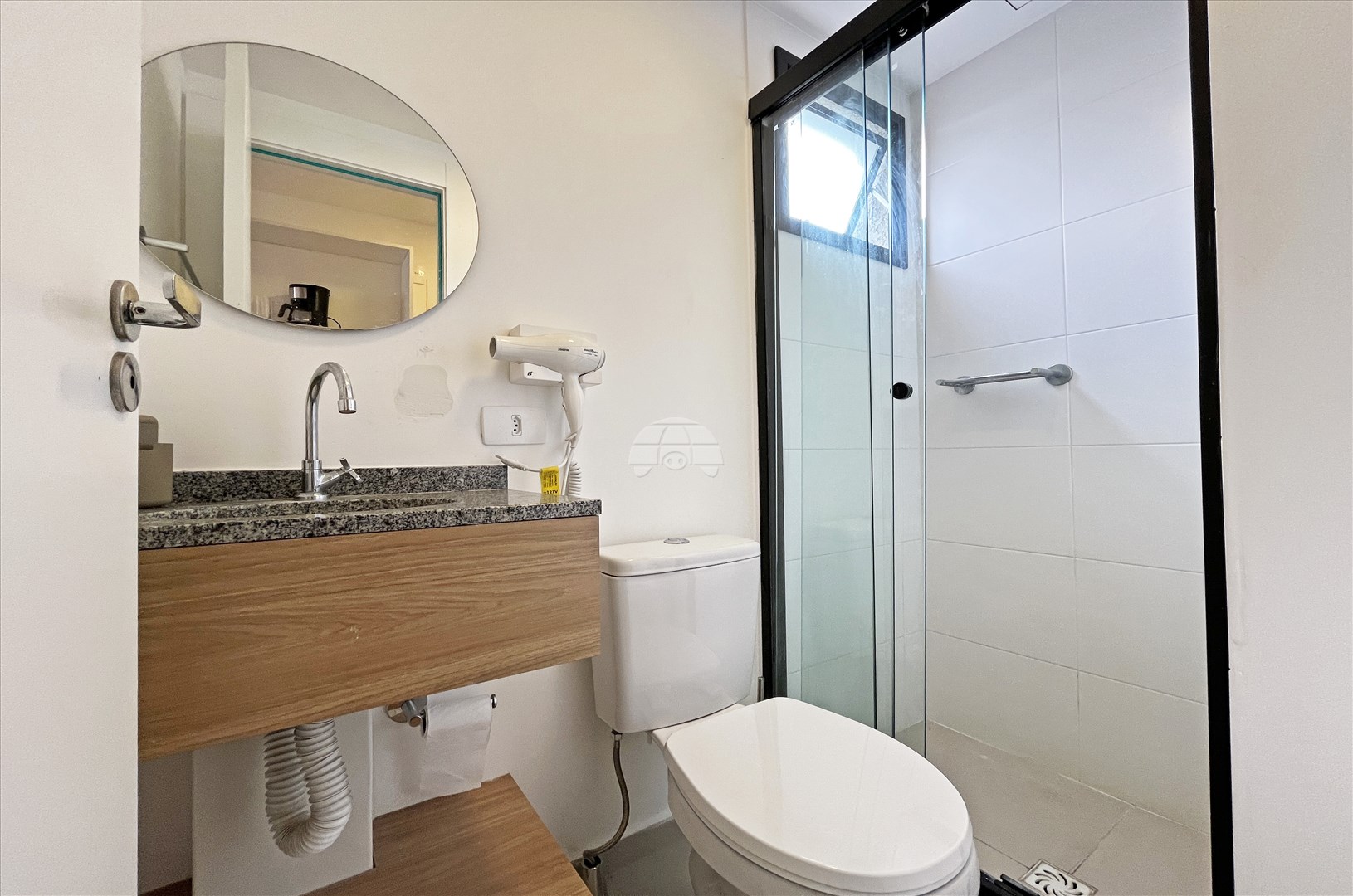 Apartamento para alugar em Novo Mundo, Curitiba — Imobiliária Razão