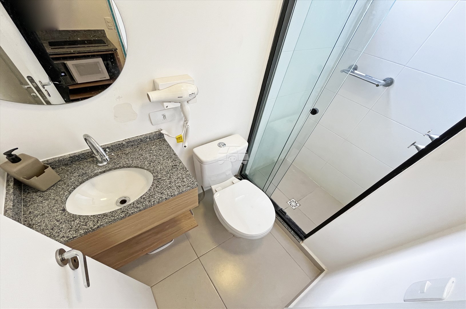 Apartamento para alugar em Novo Mundo, Curitiba — Imobiliária Razão