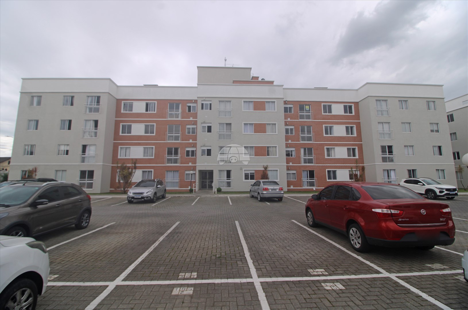 Apartamento para alugar em Hauer, Curitiba — Portal Chave Fácil