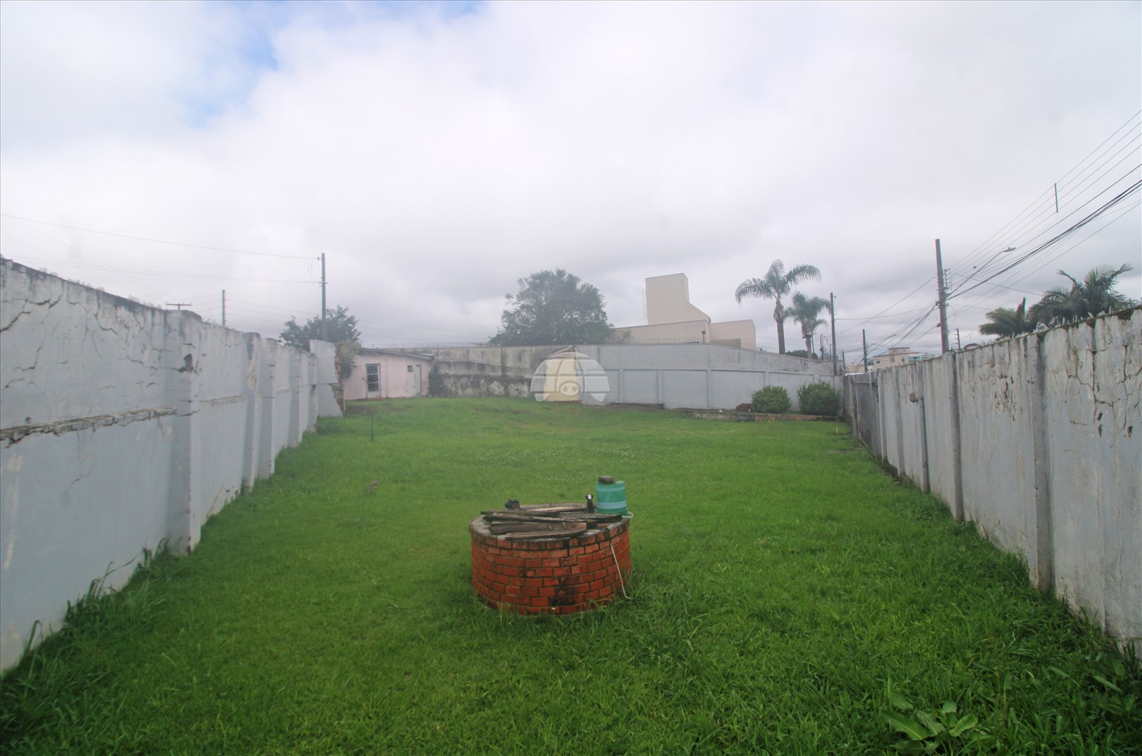Terreno/Área para alugar em Portão, Curitiba — Portal Chave Fácil