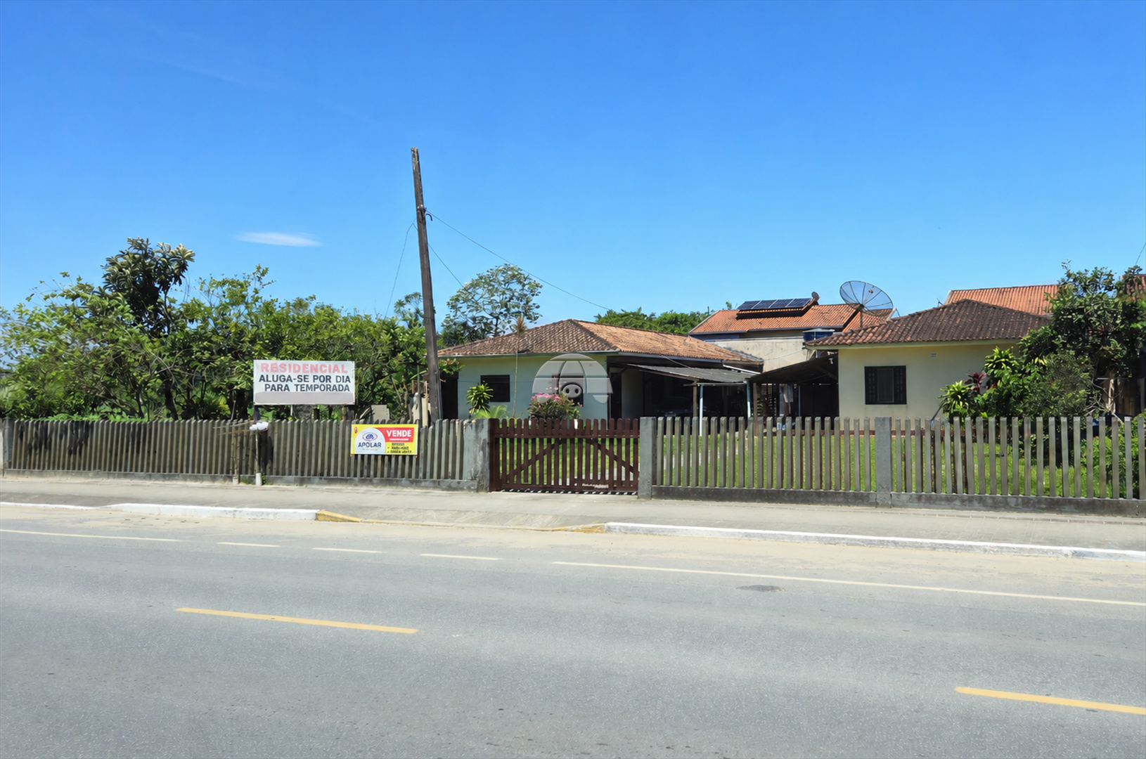 Casa à venda em Balneário Cambiju, Itapoá — Portal Chave Fácil