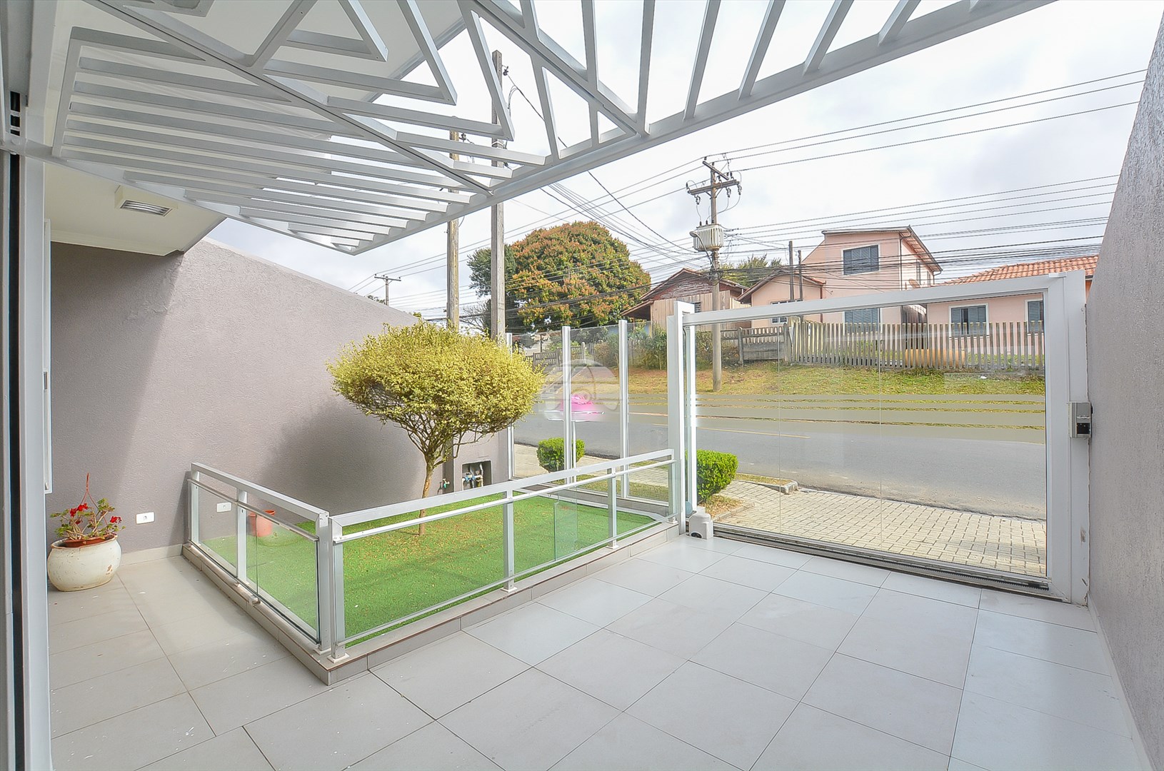Casa à venda em Uberaba, Curitiba — Portal Chave Fácil